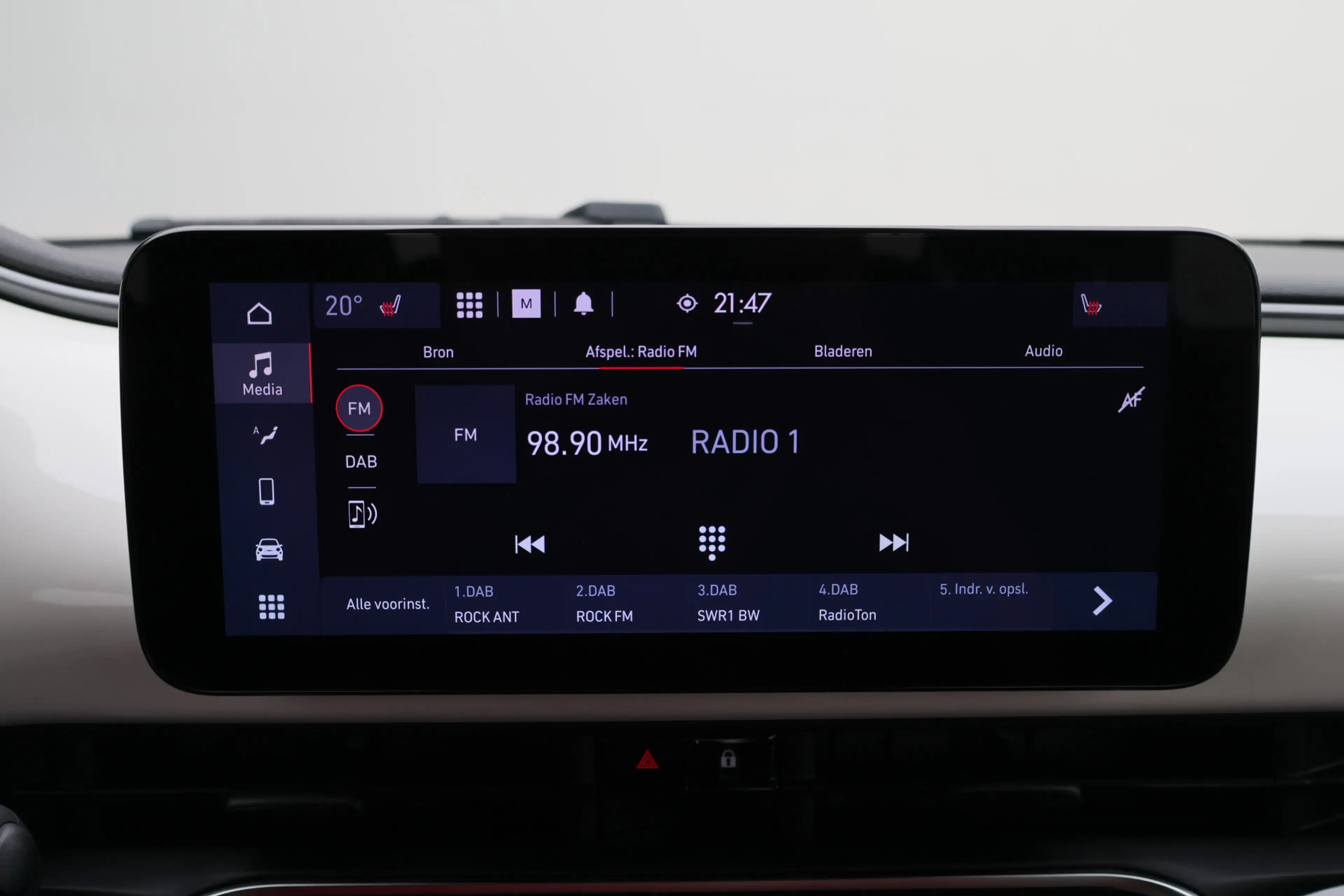 Fiat 500C Icon 42 kWh Cabrio Virtual Cockpit, Climate, Cruis — photo 37