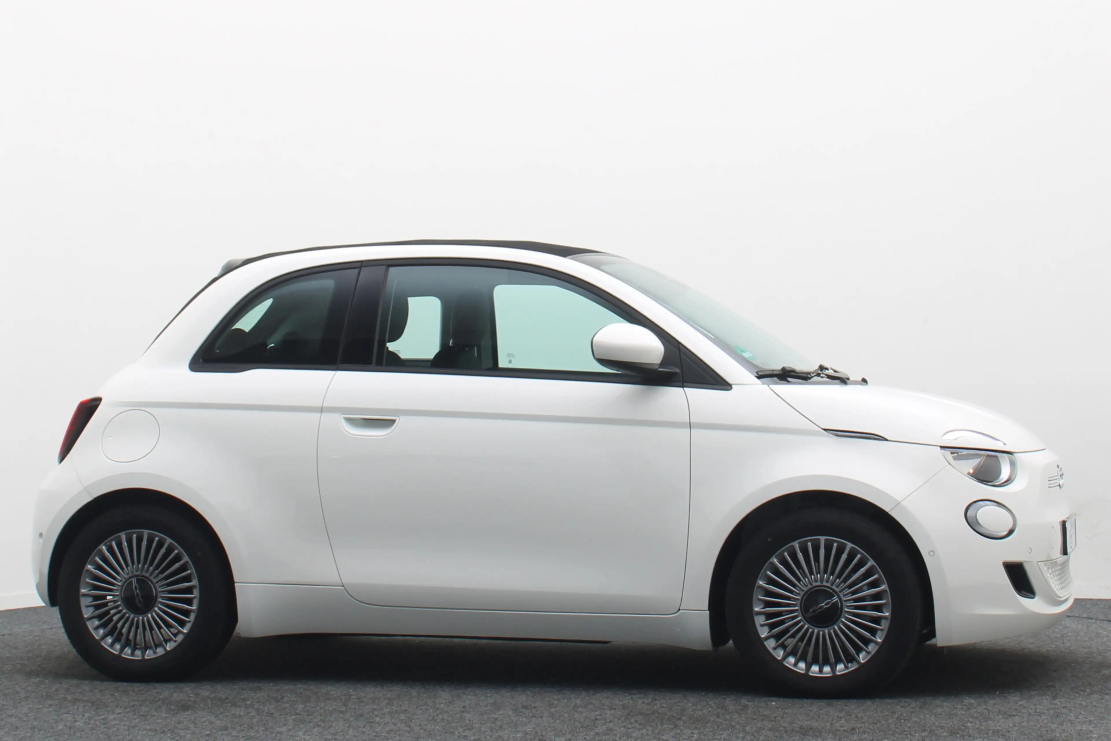 Fiat 500C Icon 42 kWh Cabrio Virtual Cockpit, Climate, Cruis — photo 18