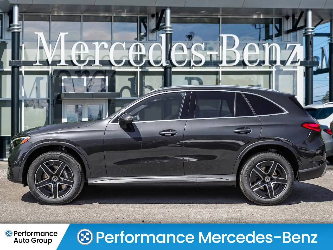 Mercedes-Benz GLC снимка Mercedes-Benz GLC