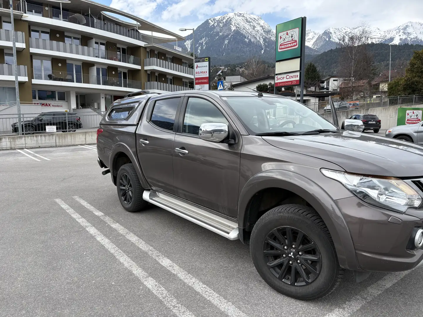 Mitsubishi L200 Braun - 1