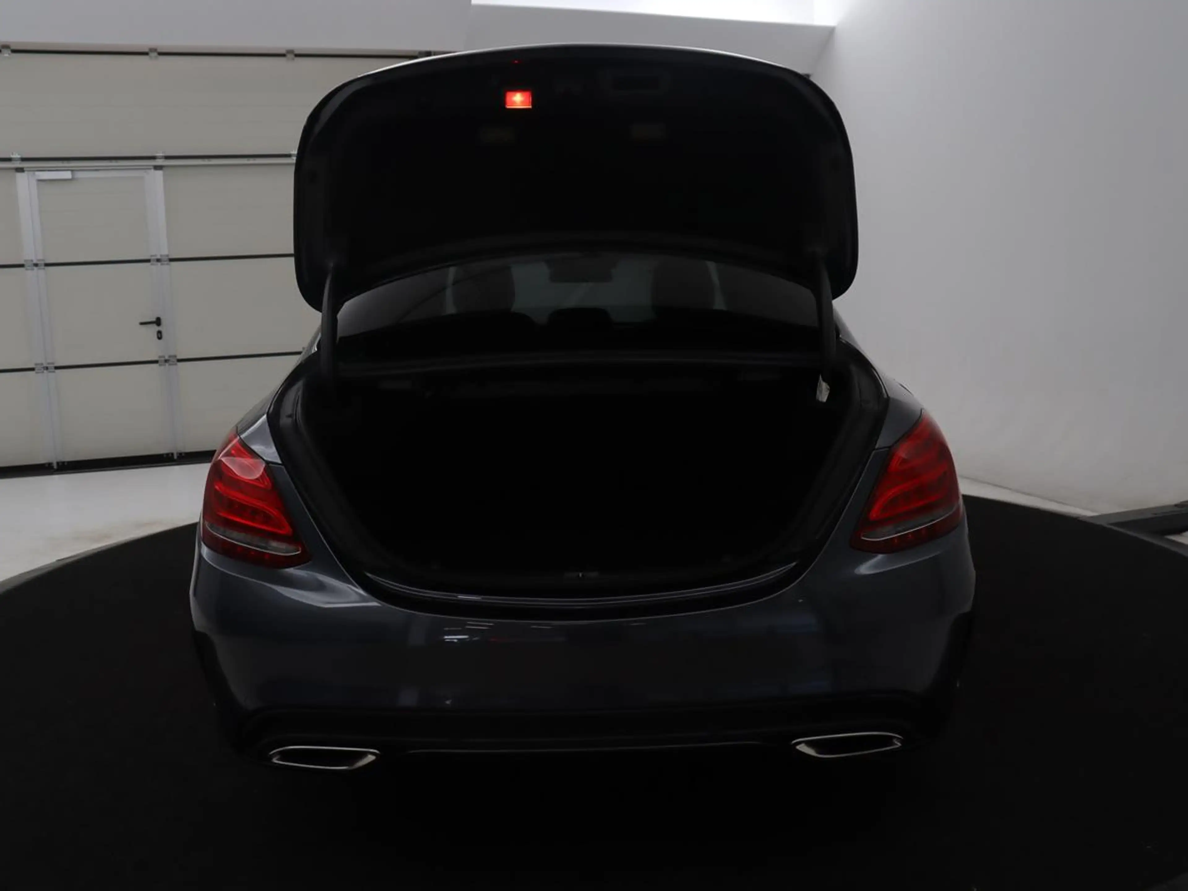 Mercedes-Benz C 250 Prestige — photo 7