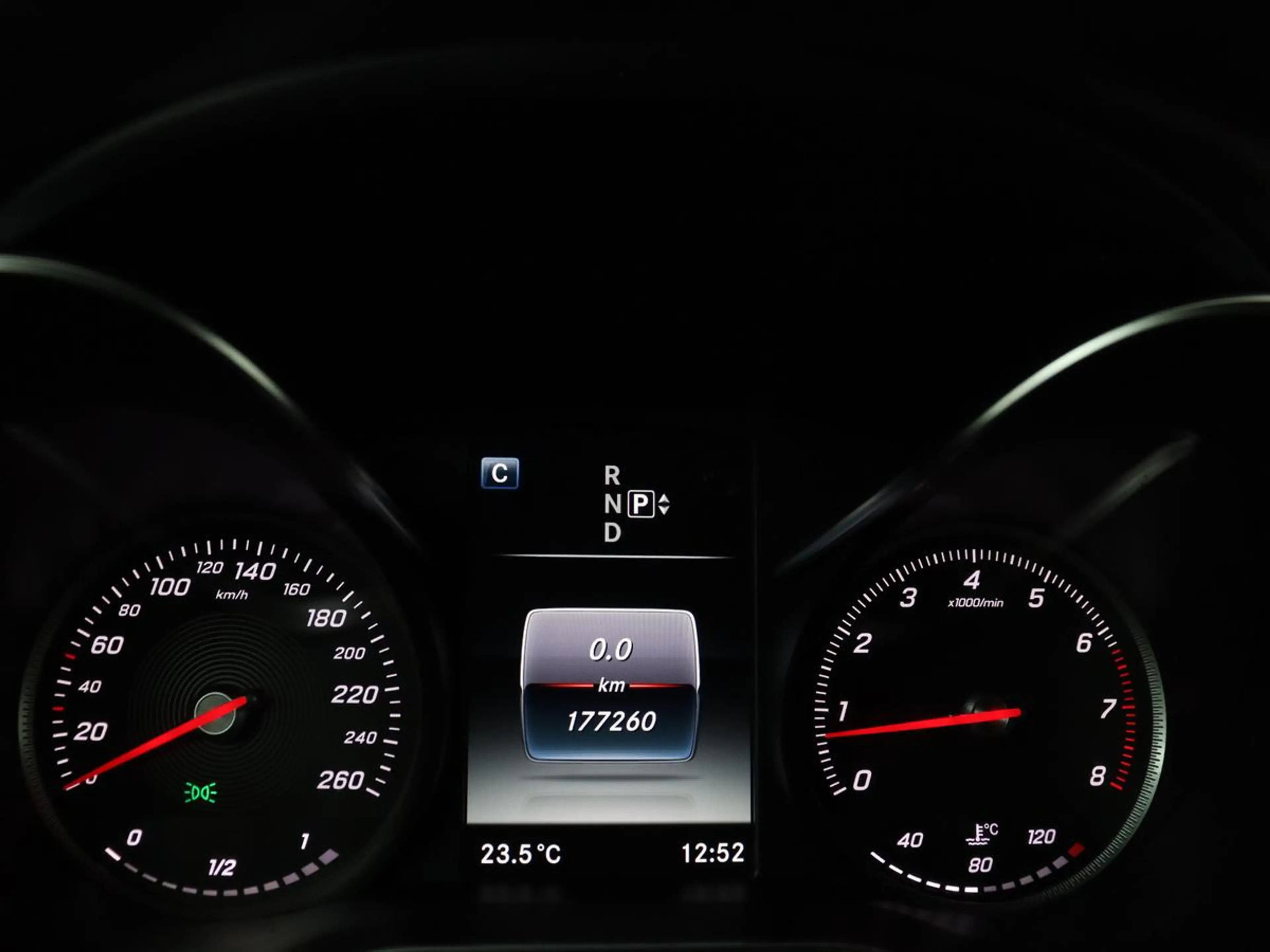 Mercedes-Benz C 250 Prestige — photo 24