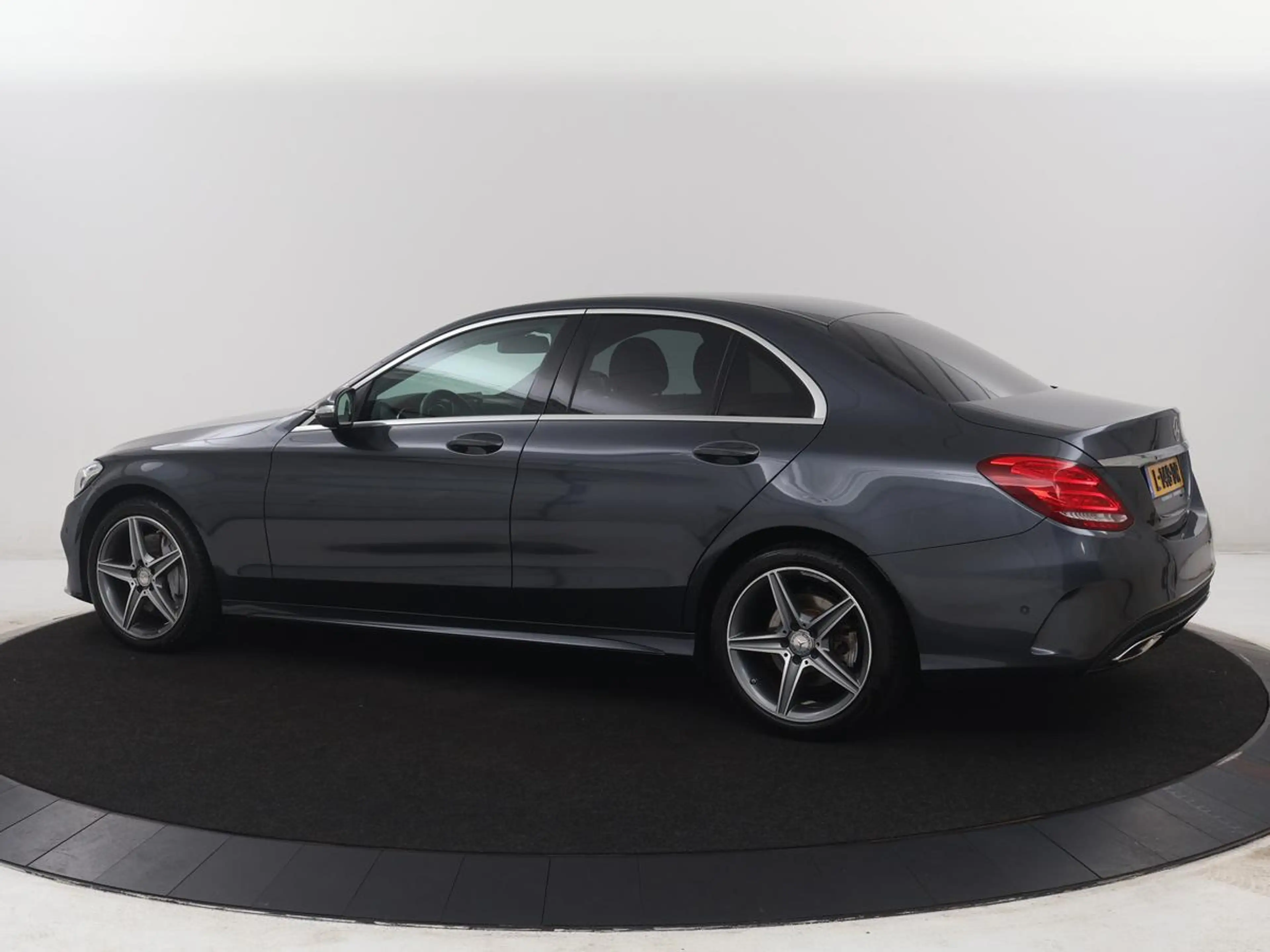 Mercedes-Benz C 250 Prestige — photo 2