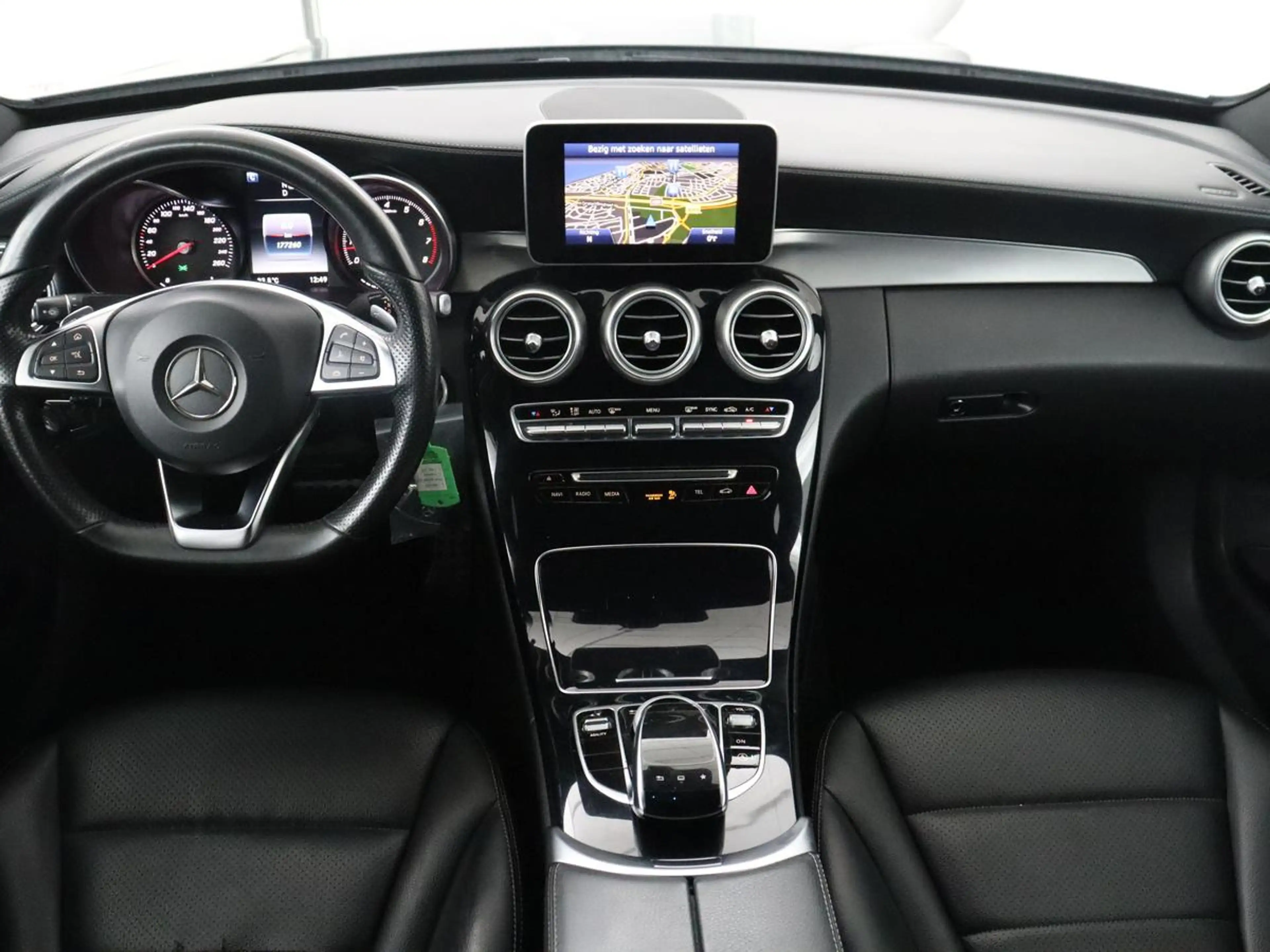 Mercedes-Benz C 250 Prestige — photo 3