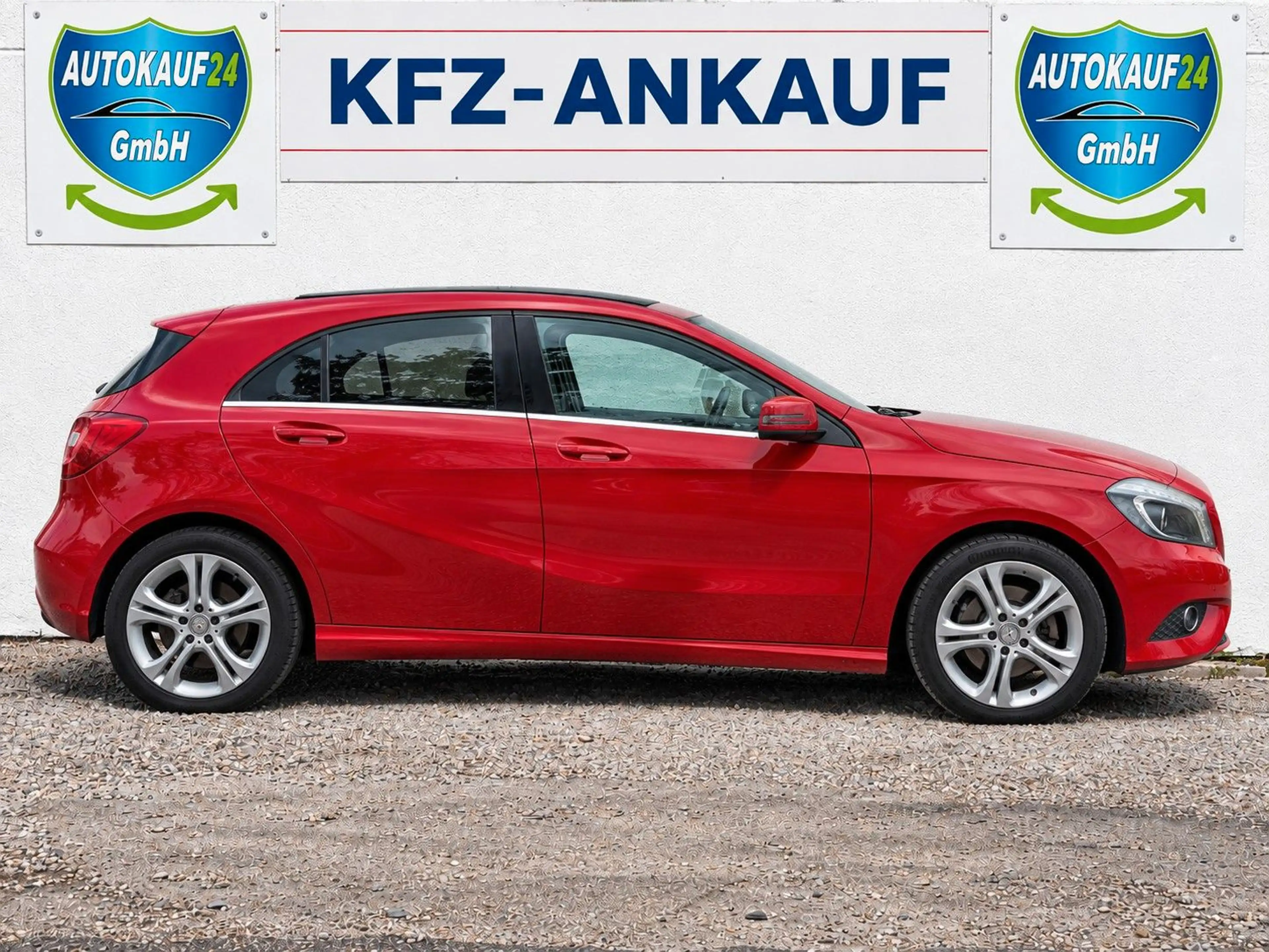 Mercedes-Benz A 200 BlueEfficiency*CARPLAY*SCHIEBEDACH*SHZ*HU — photo 4