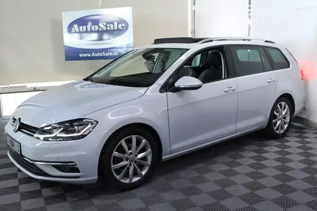 Volkswagen Golf view 8