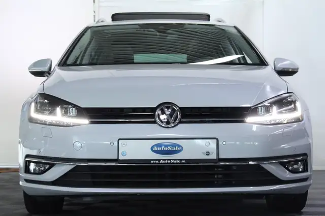 Volkswagen Golf view 6
