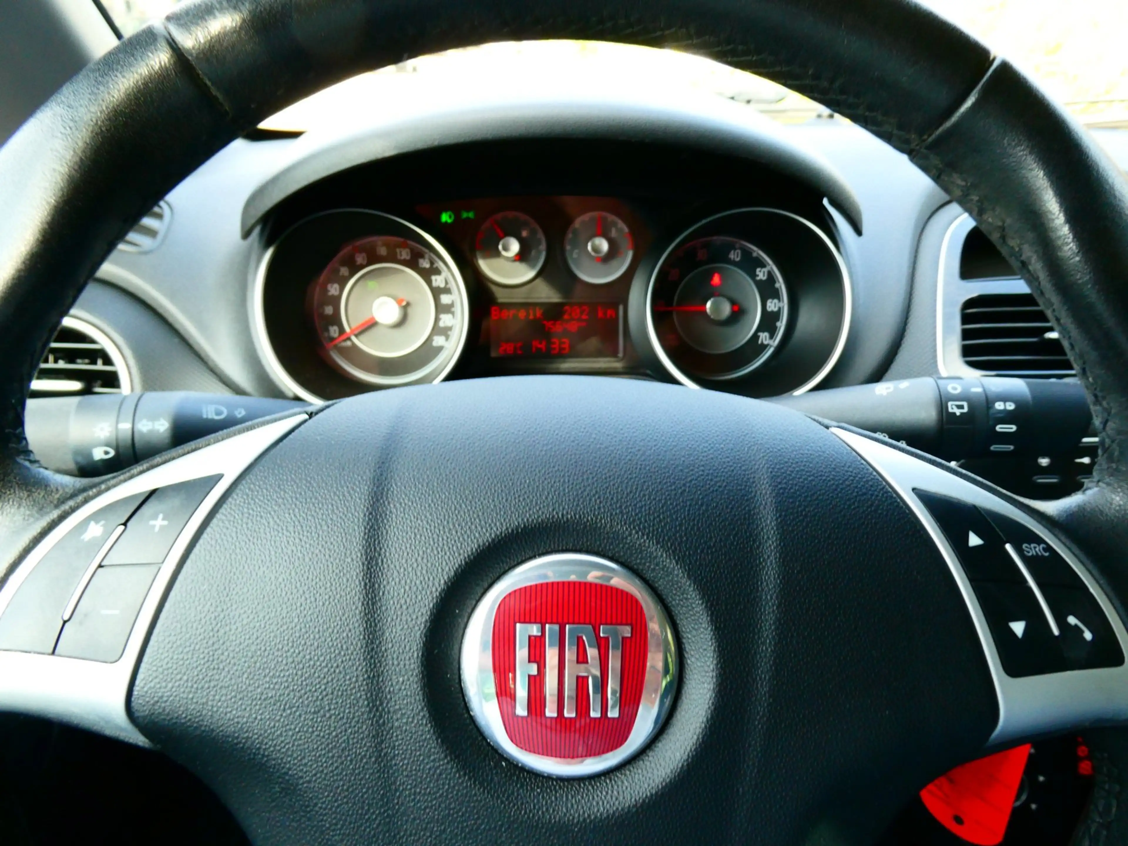 Fiat Punto Evo 0.9 TwinAir 100pk 1e eig. 5-deurs 75.000km. Clima — photo 12