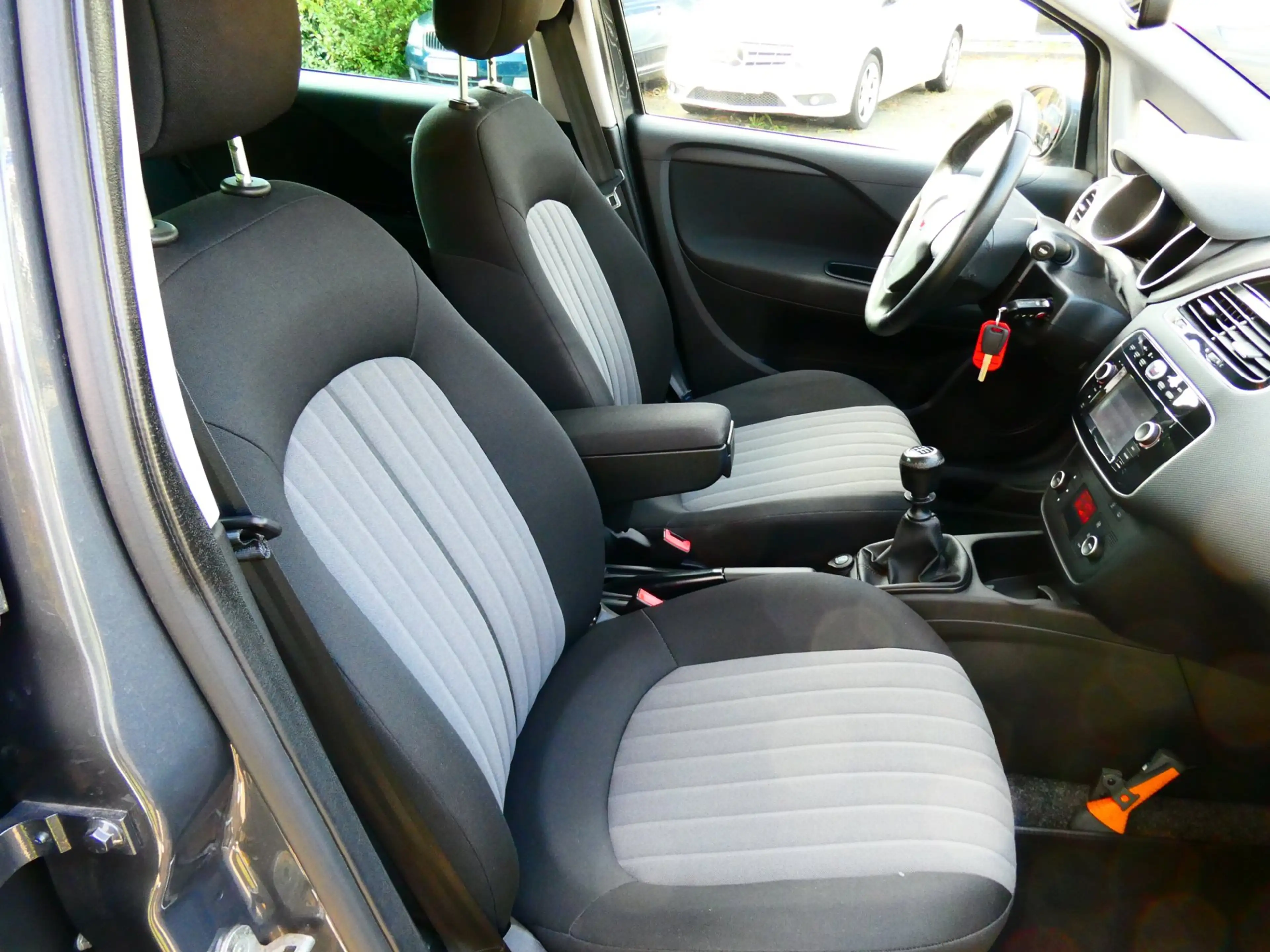 Fiat Punto Evo 0.9 TwinAir 100pk 1e eig. 5-deurs 75.000km. Clima — photo 14