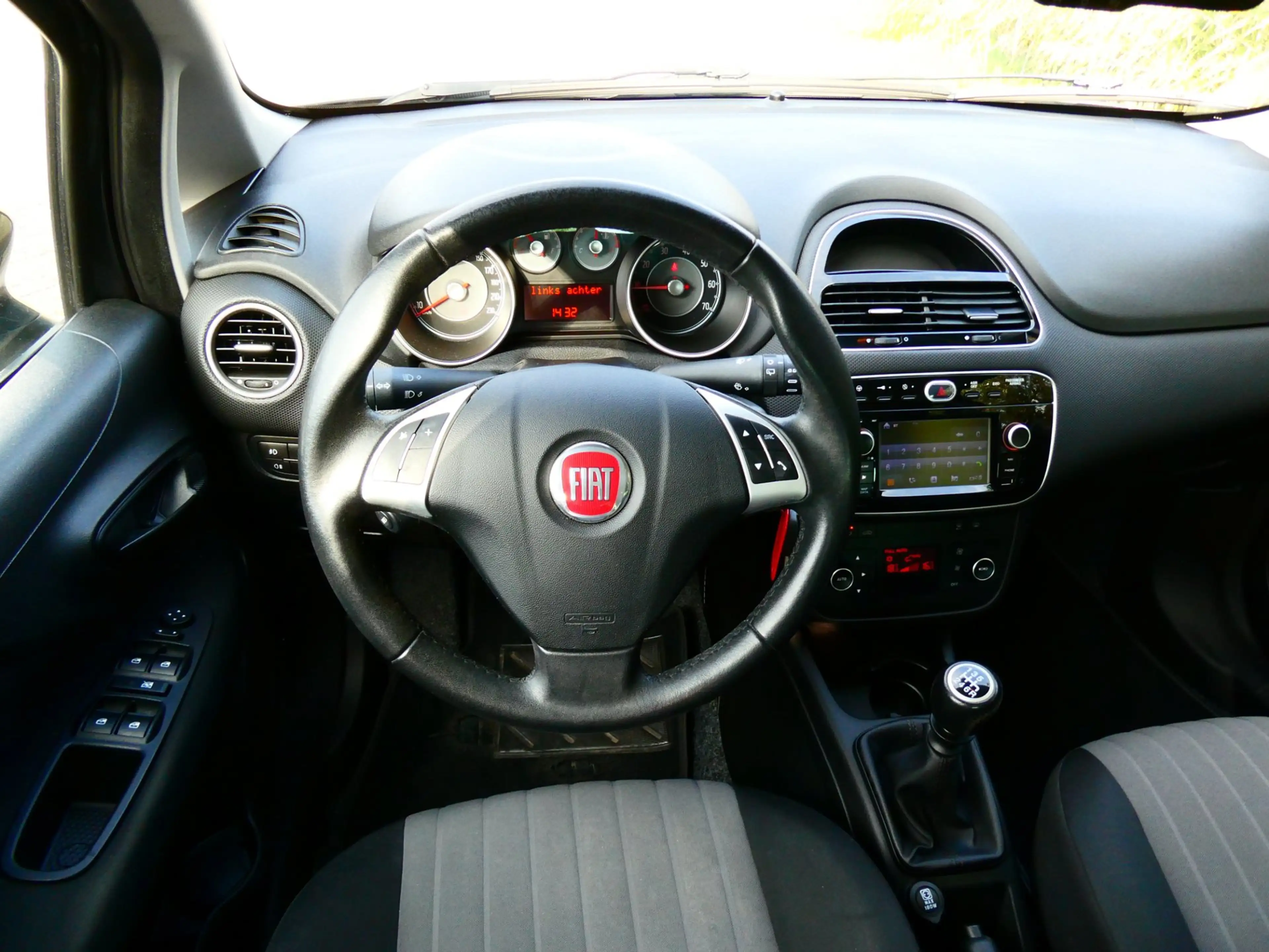 Fiat Punto Evo 0.9 TwinAir 100pk 1e eig. 5-deurs 75.000km. Clima — photo 2
