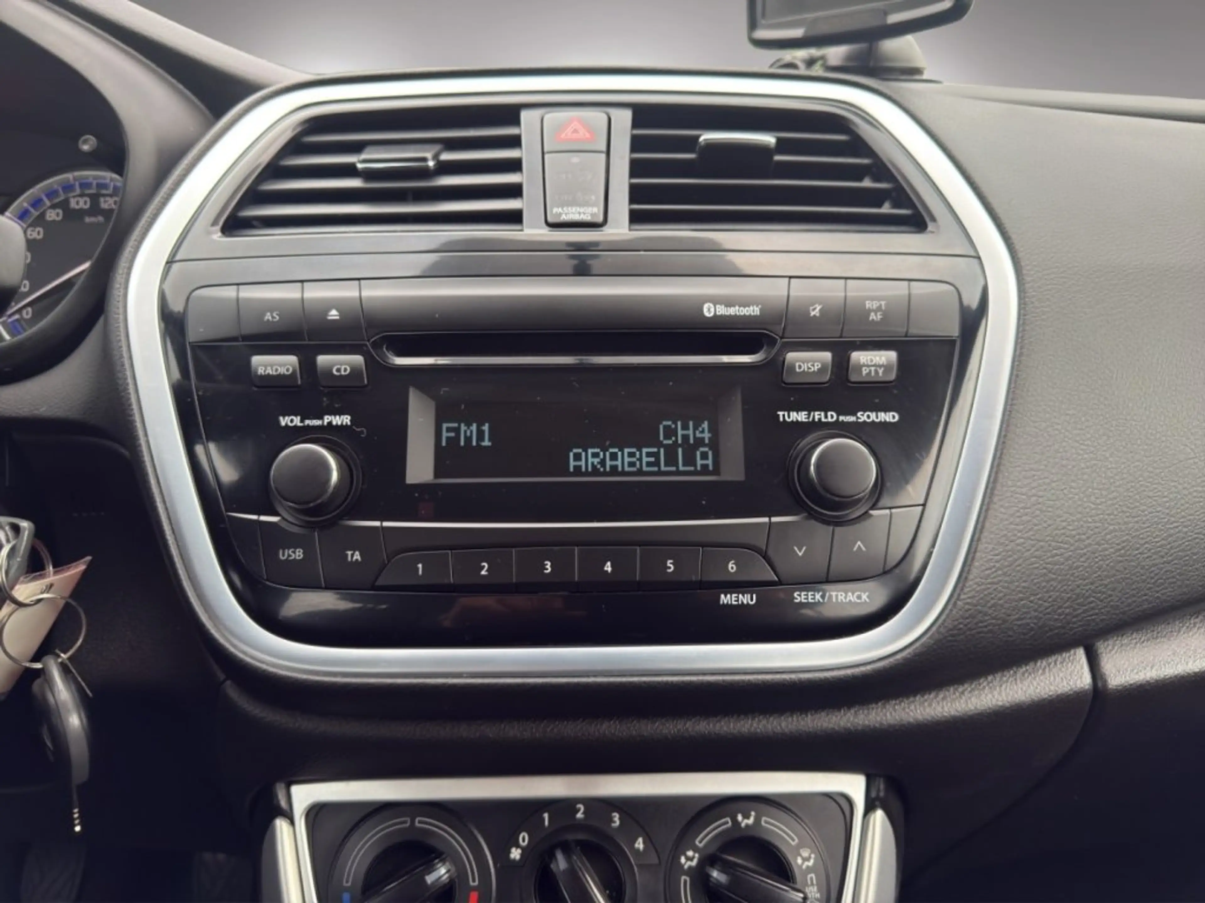 Suzuki SX4 S-Cross 1.0 DITC — photo 11