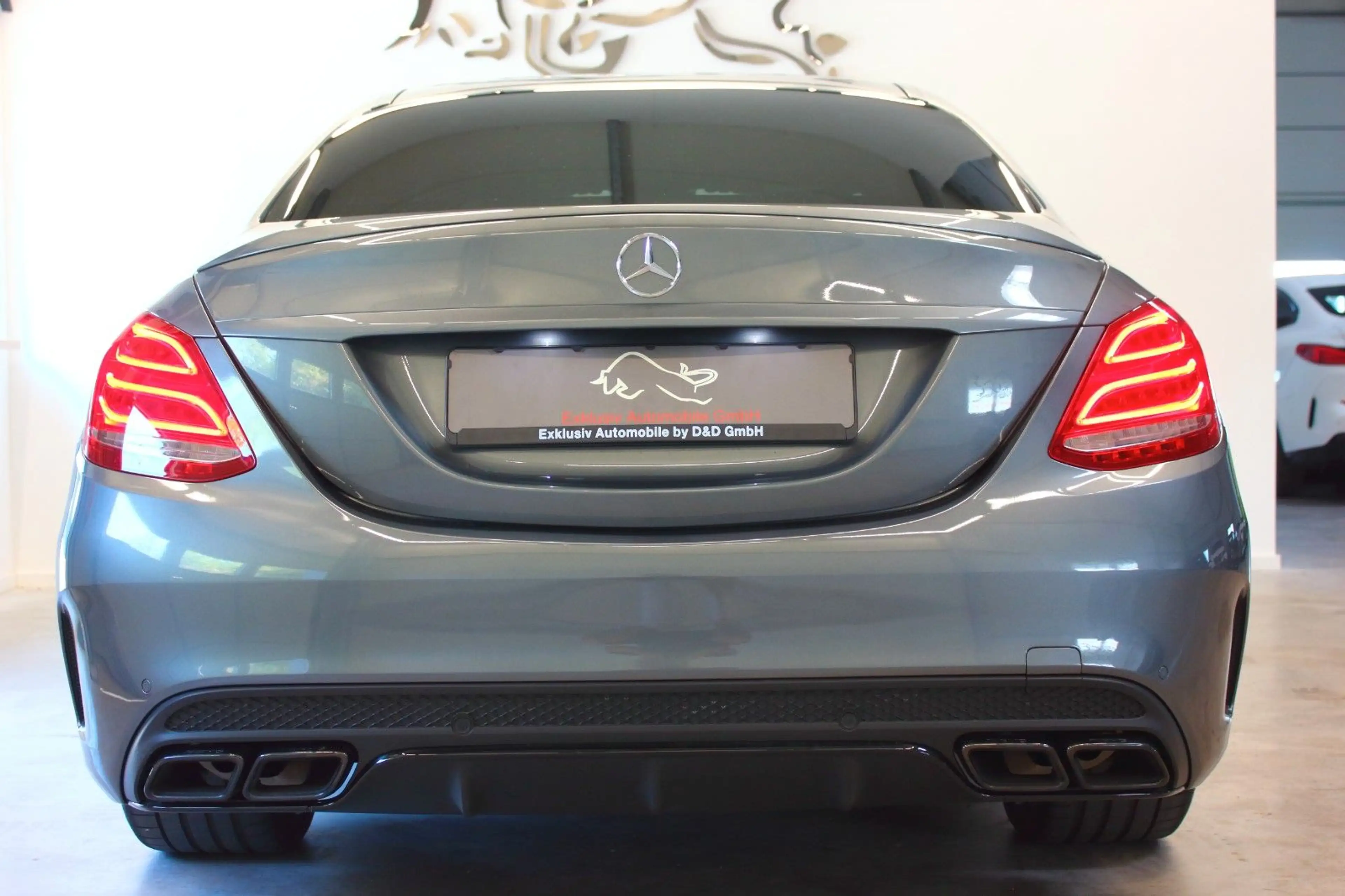 Mercedes-Benz C 63 AMG limo~UNFALLFREI+DEUTSCH+S-HEFT~2Hd — photo 7