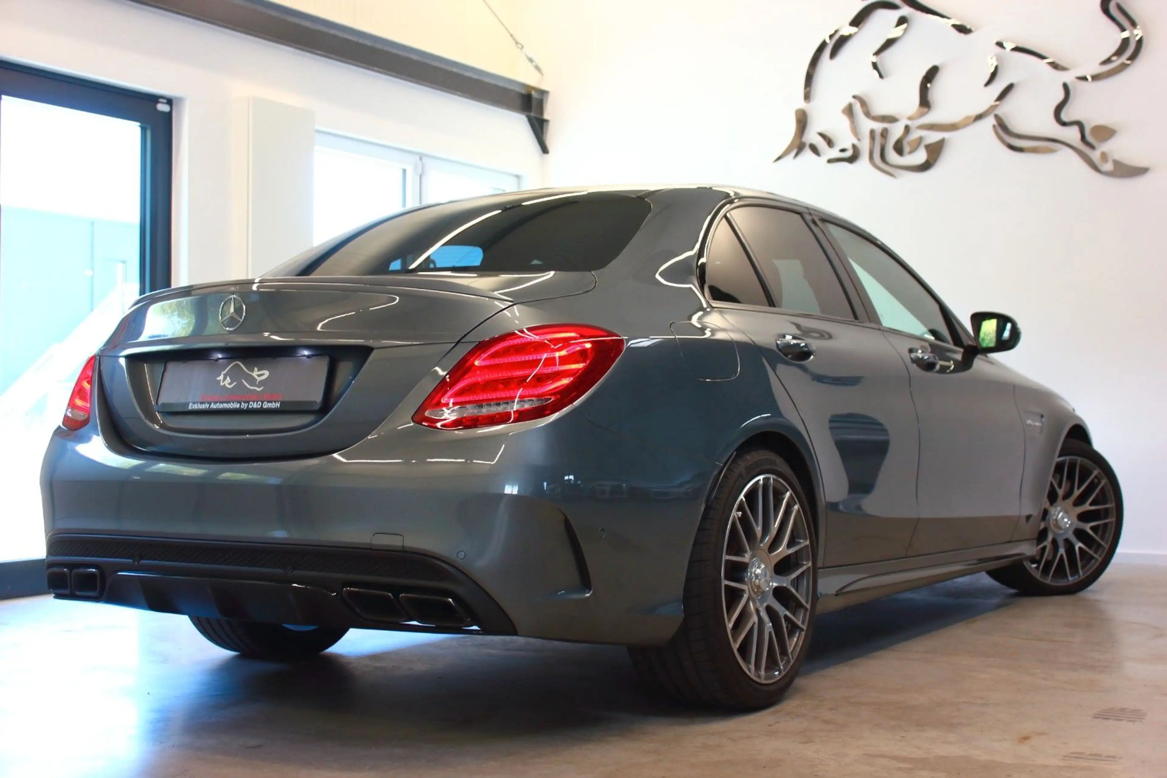 Mercedes-Benz C 63 AMG limo~UNFALLFREI+DEUTSCH+S-HEFT~2Hd — photo 9