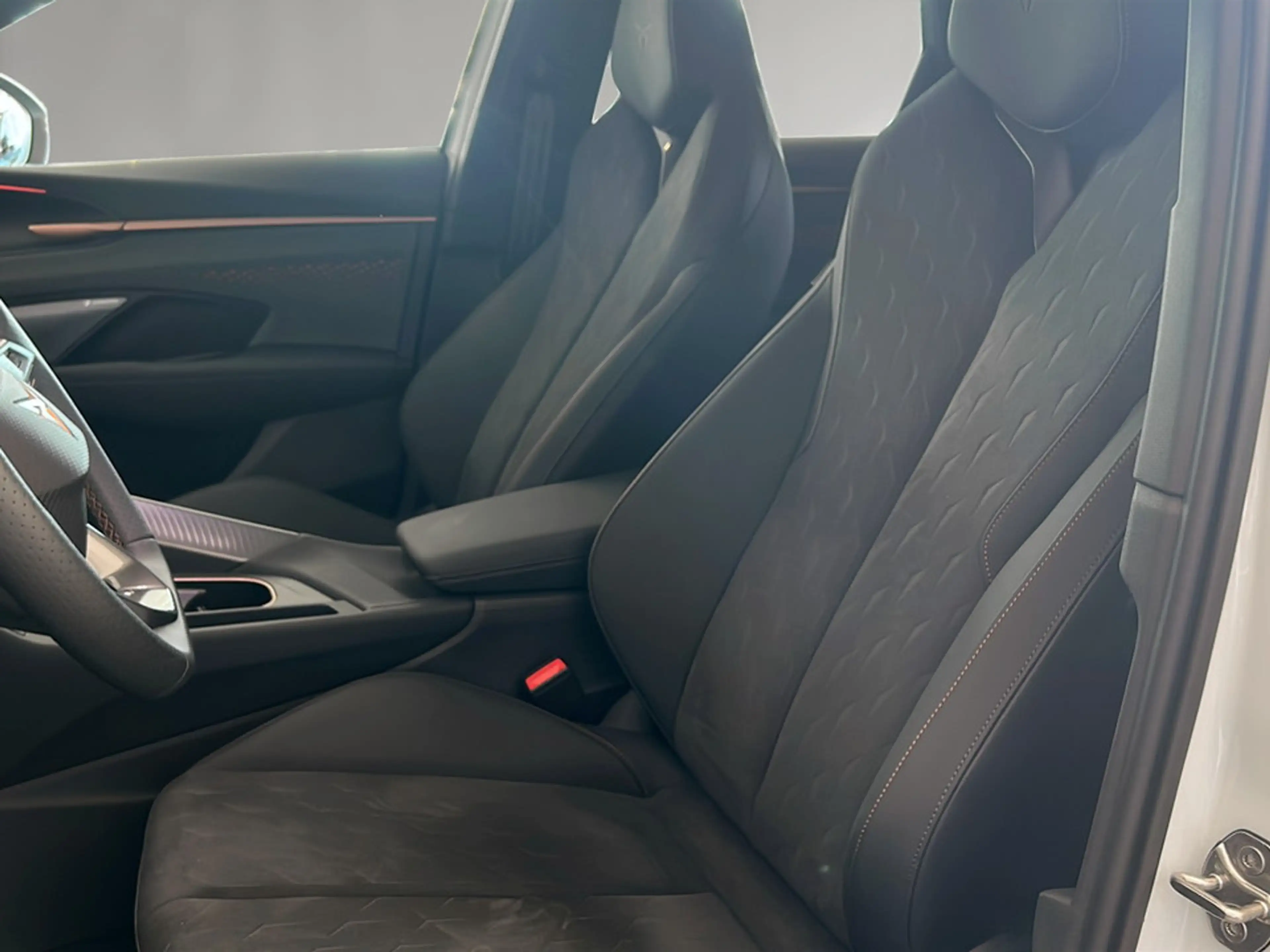 CUPRA Terramar 1.5 e-TSI 150 PS DSG — photo 8