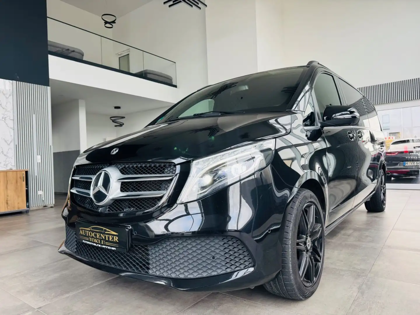 Mercedes-Benz V 300 d AVANTGARDE  4MATIC Extra Lang Noir - 1