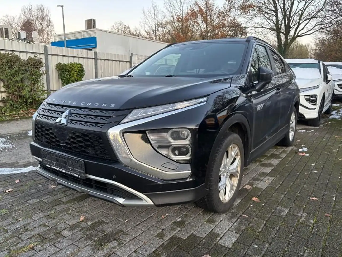 Mitsubishi Eclipse Cross Plug-in Hybrid PLUS *inkl WKR* HUD Schwarz - 1