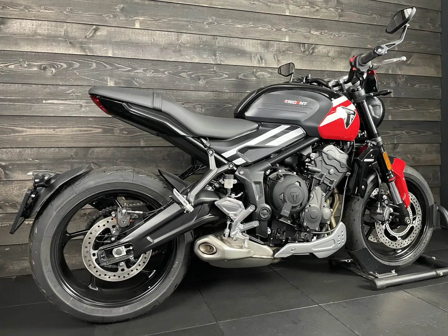 Triumph Trident 660 2025 DIABLO RED Rood - 2