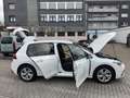 Volkswagen Golf VIII Lim. Life NAVI LED PDC 1.Hand Weiß - thumbnail 16