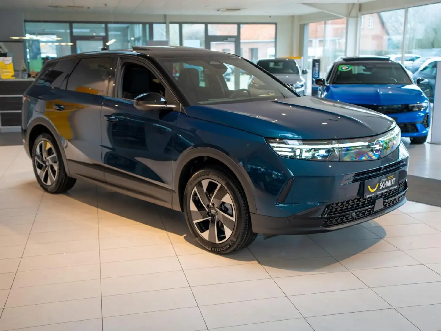 Opel Grandland 1.2 48V Mild-Hybrid 100kW GS Blau - 2