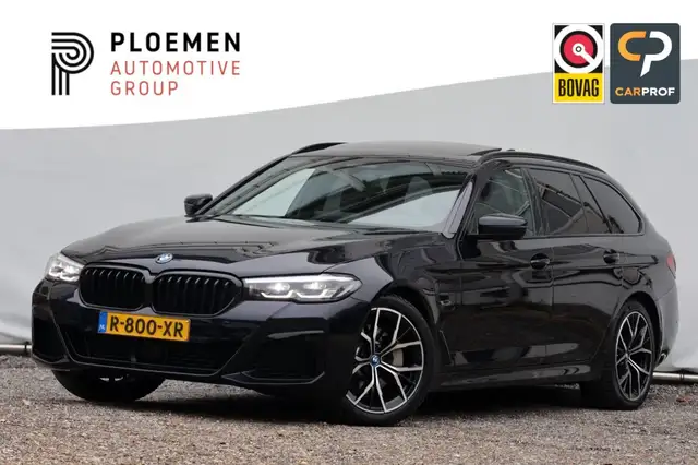 BMW Touring 530e M-Sport - 292 pk **Pano / Trekh / Hea