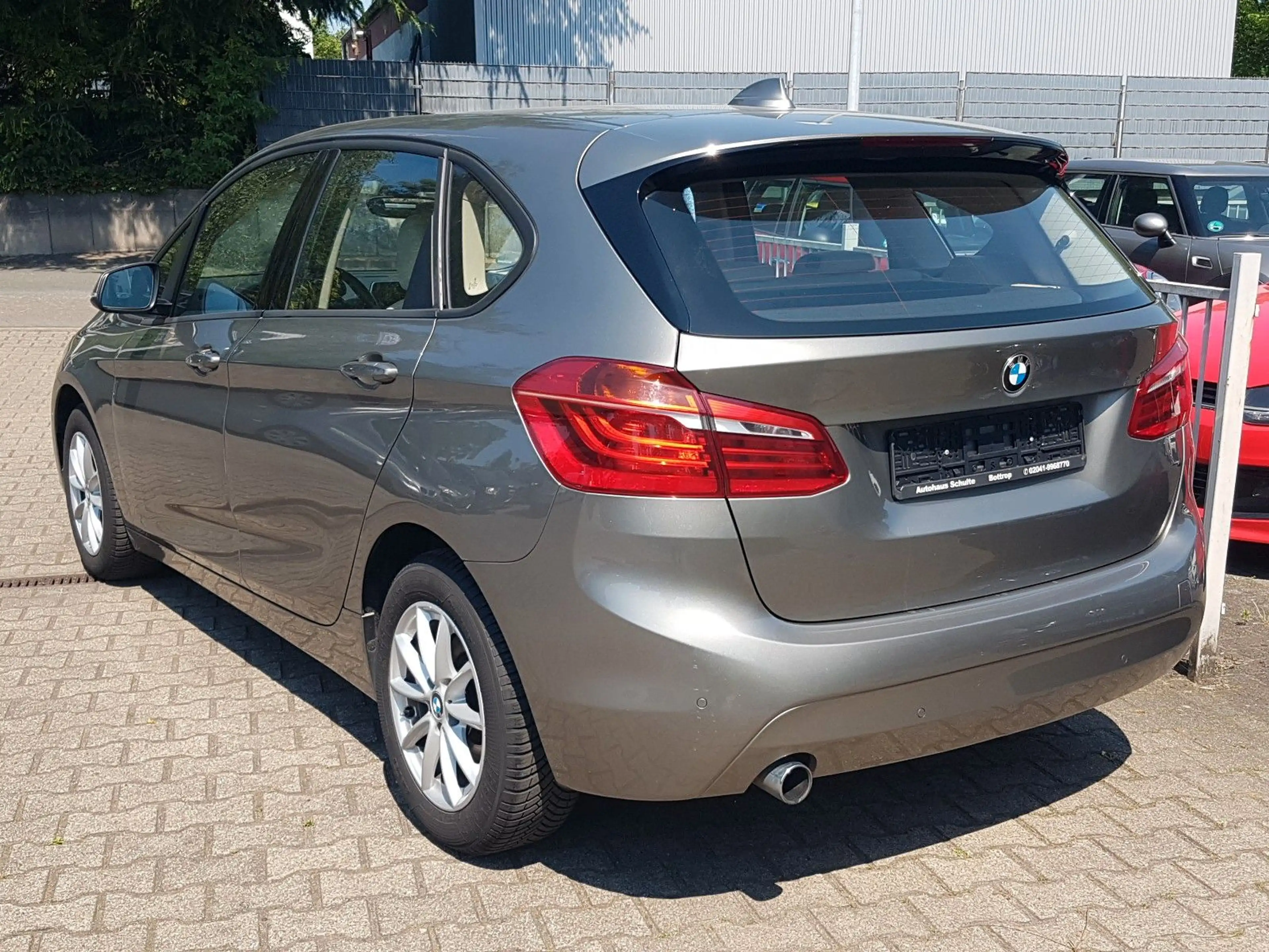 BMW 216 Advantage Aut. Navi AHK Leder — photo 2