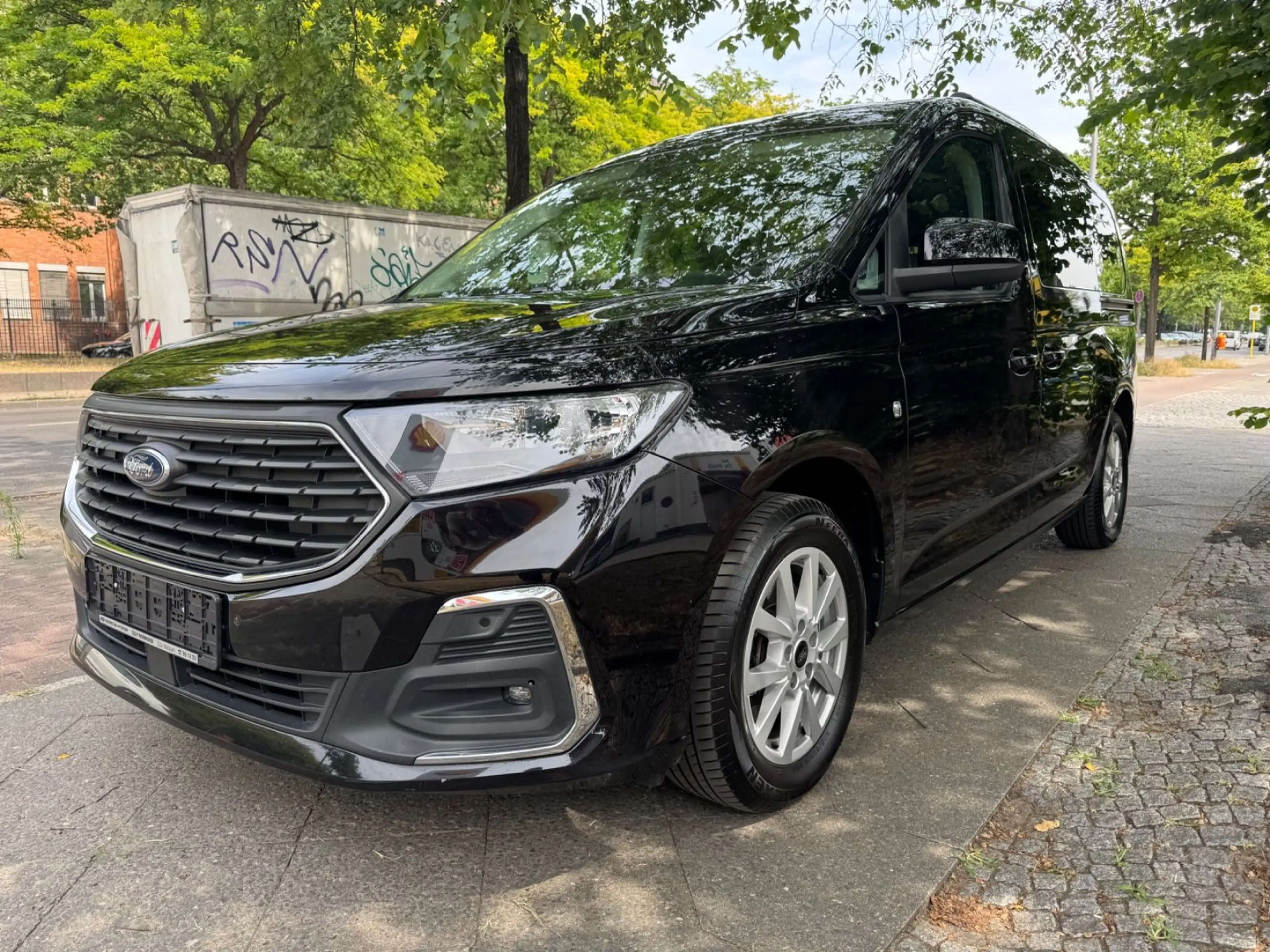 Ford Grand Tourneo Connect Titanium