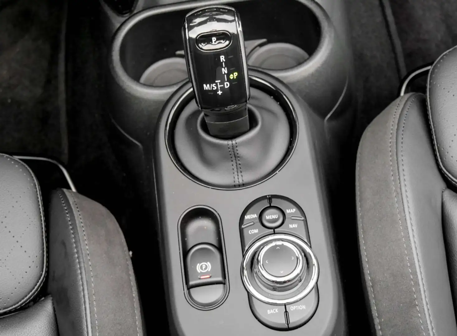 MINI John Cooper Works Cabrio Aut. Trim - 2