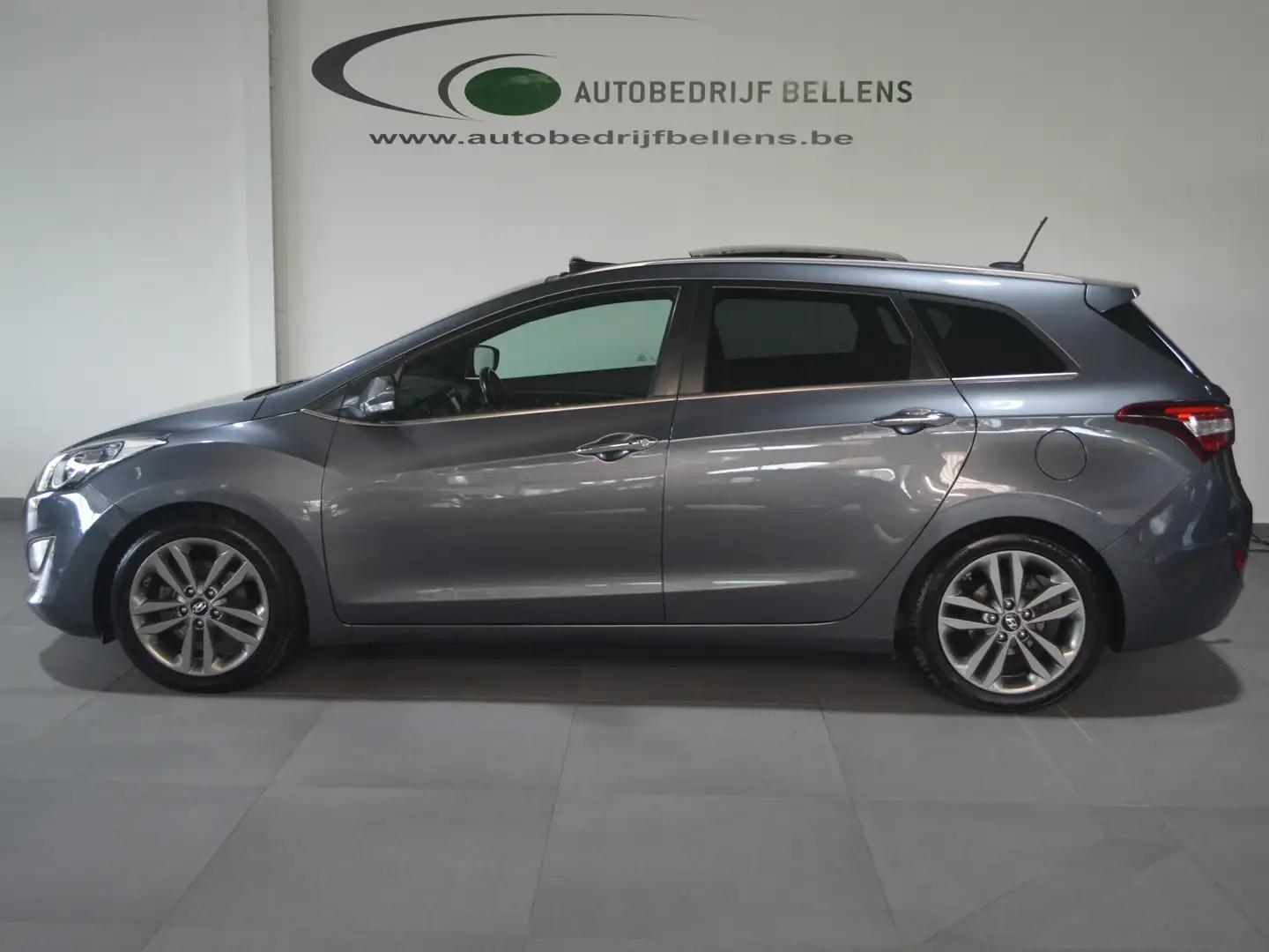 Hyundai i30 i30 blue  SW 1.6 GDi DCT Premium / AUT./ NAVI +CAM Grau - 1
