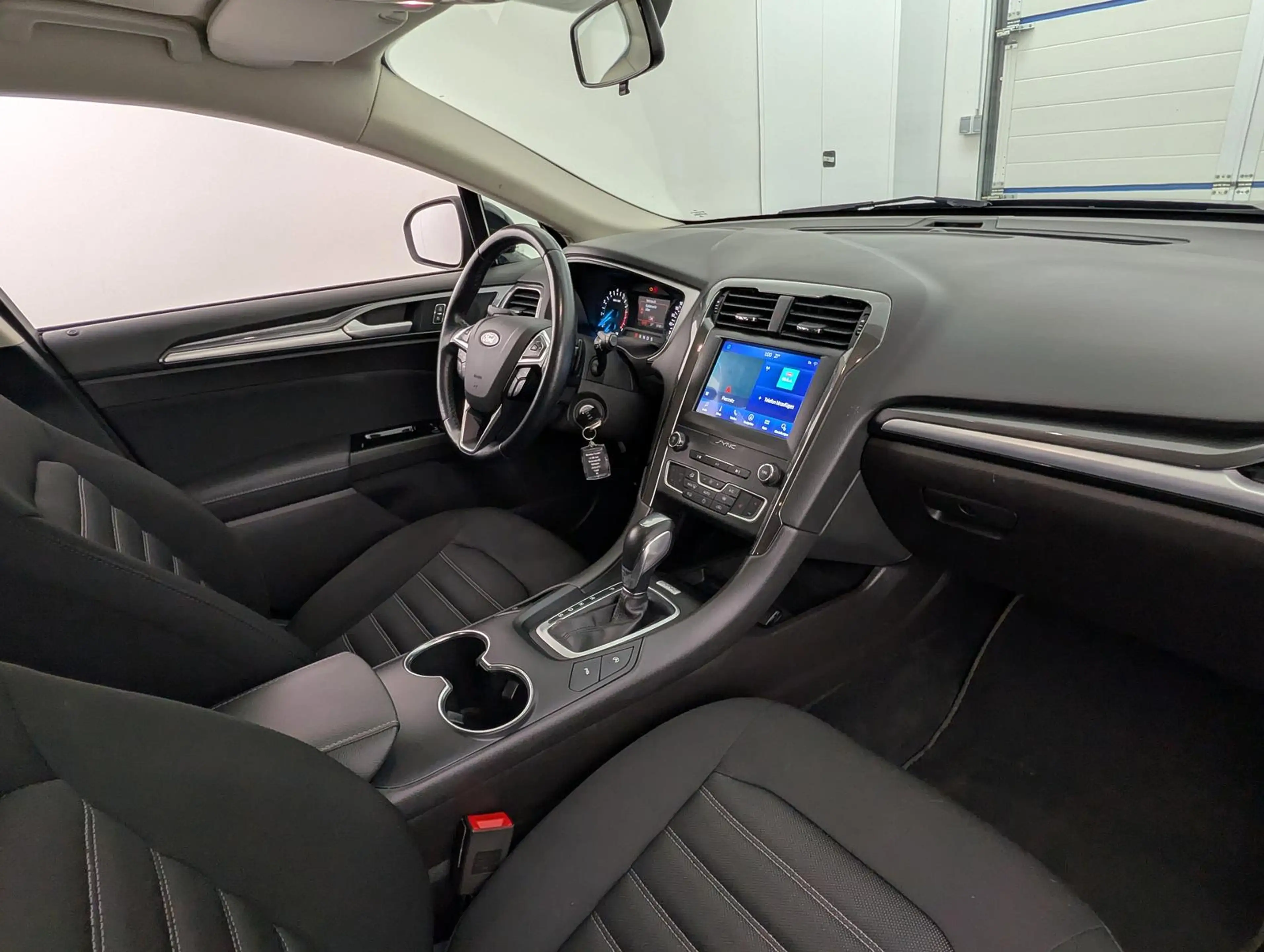 Ford Mondeo Turnier 1.5 EcoB Aut Business Ed. SHZ+GJR — photo 14