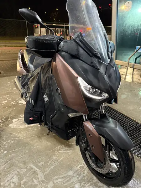 Yamaha X-Max 300 - foto 2