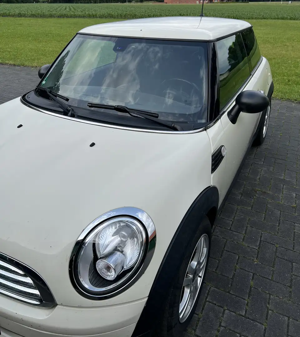 MINI One One Weiß - 1