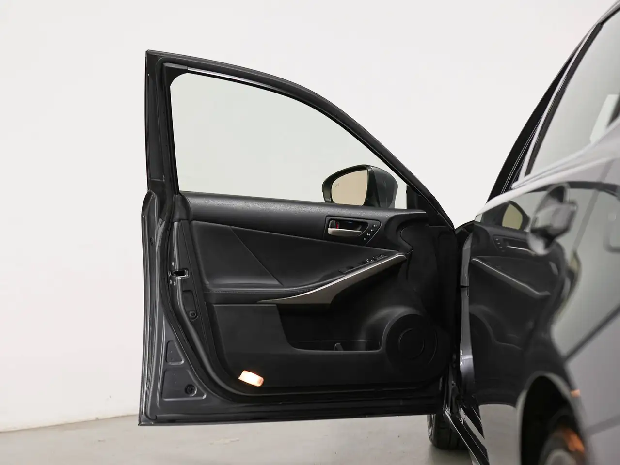 Lexus IS снимка Lexus IS
