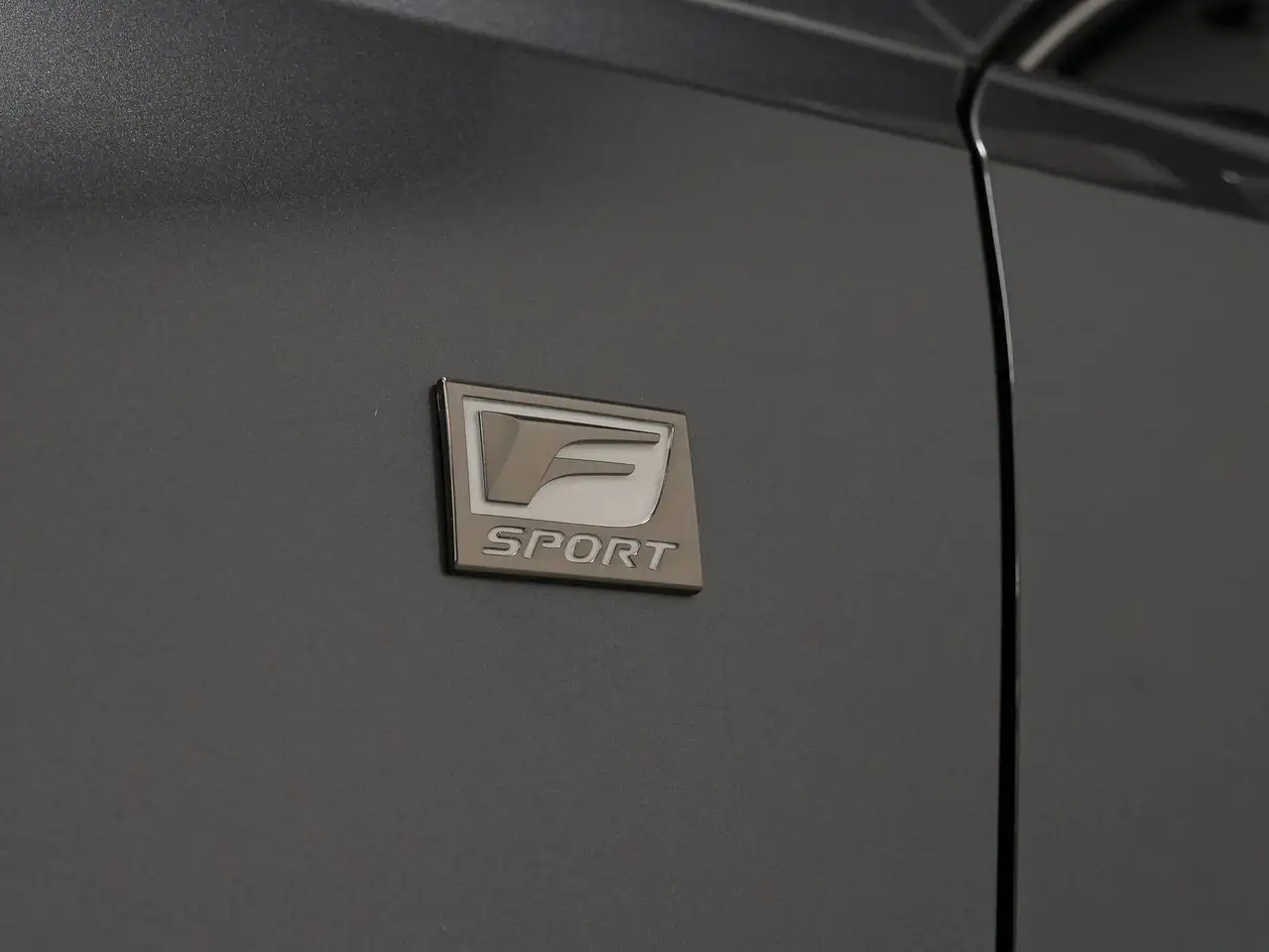 Lexus IS снимка Lexus IS