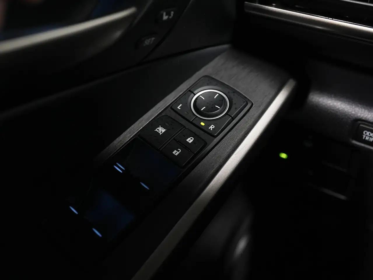 Lexus IS снимка Lexus IS