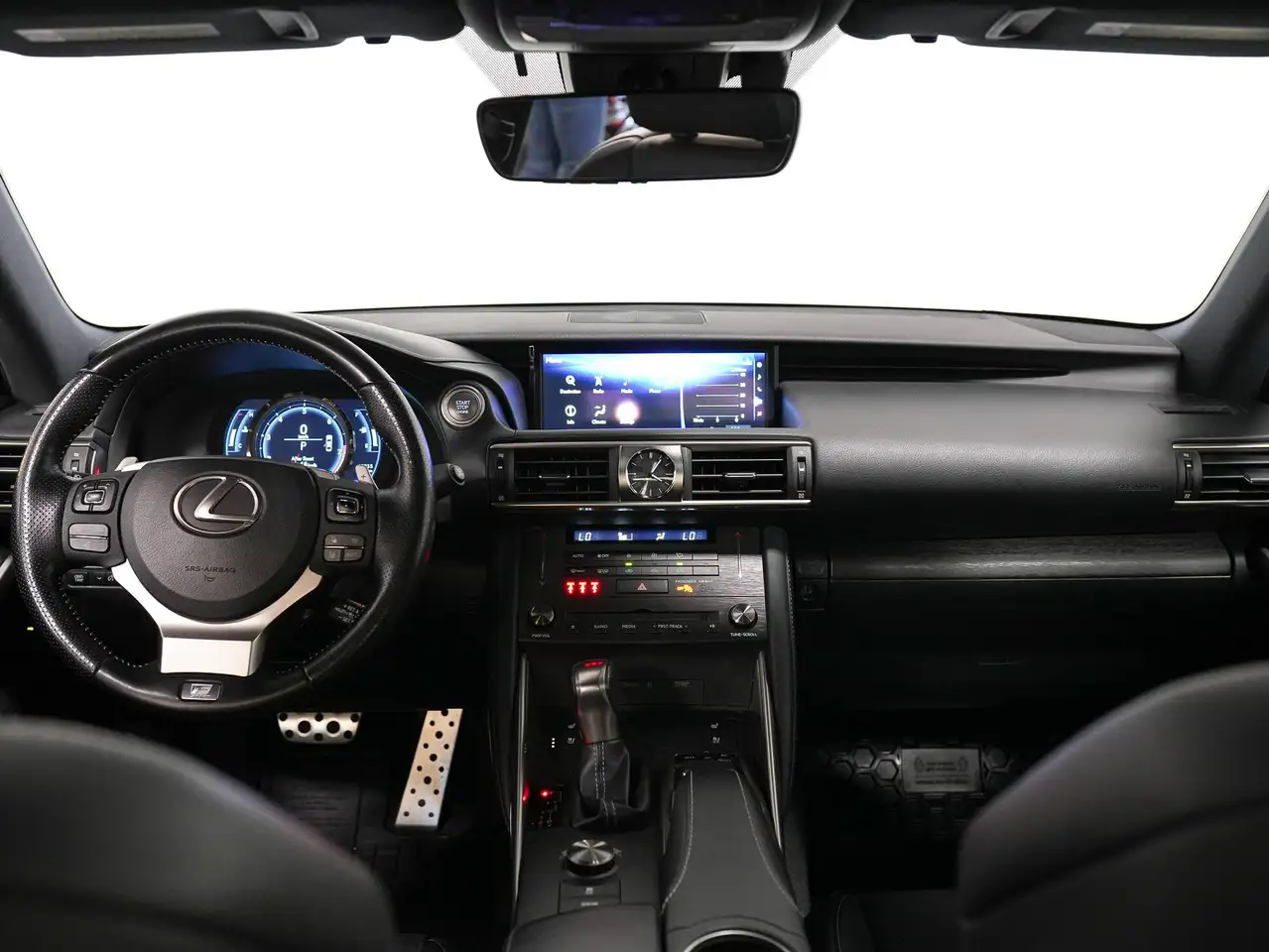 Lexus IS снимка Lexus IS