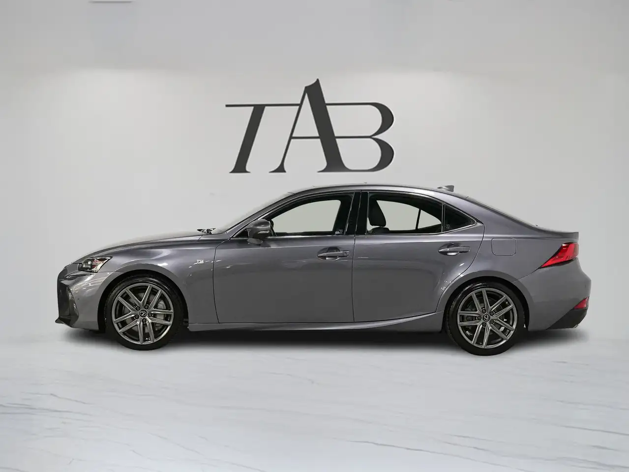 Lexus IS снимка Lexus IS