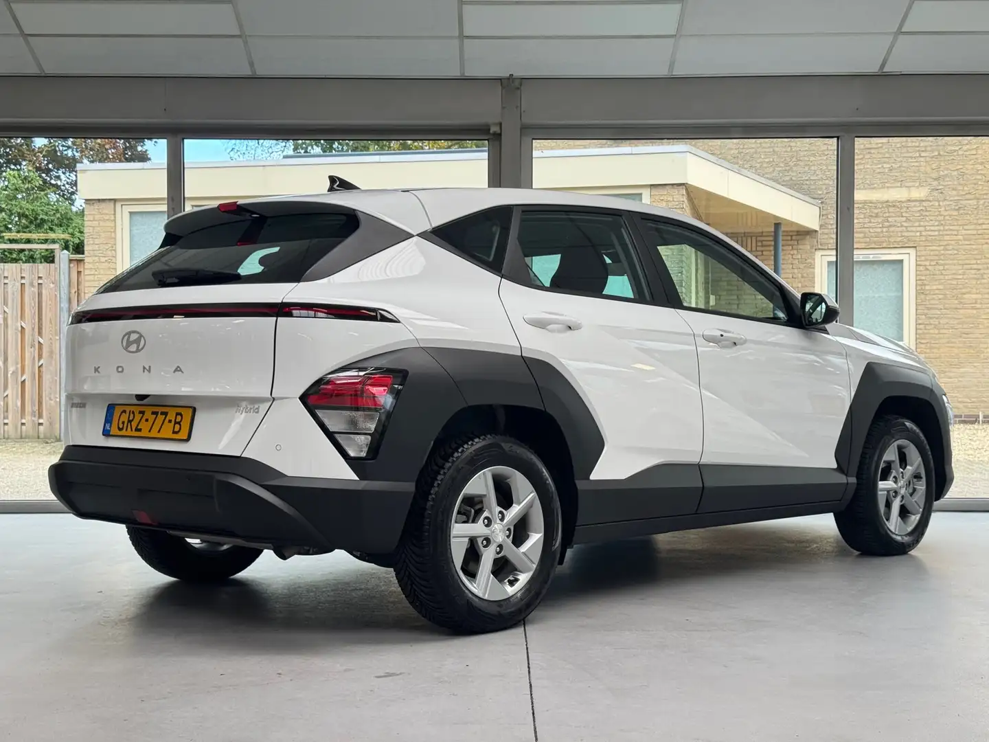 Hyundai KONA 1.6 GDI HEV Comfort Hybrid|Led|Camera|Carplay|Clim Wit - 2