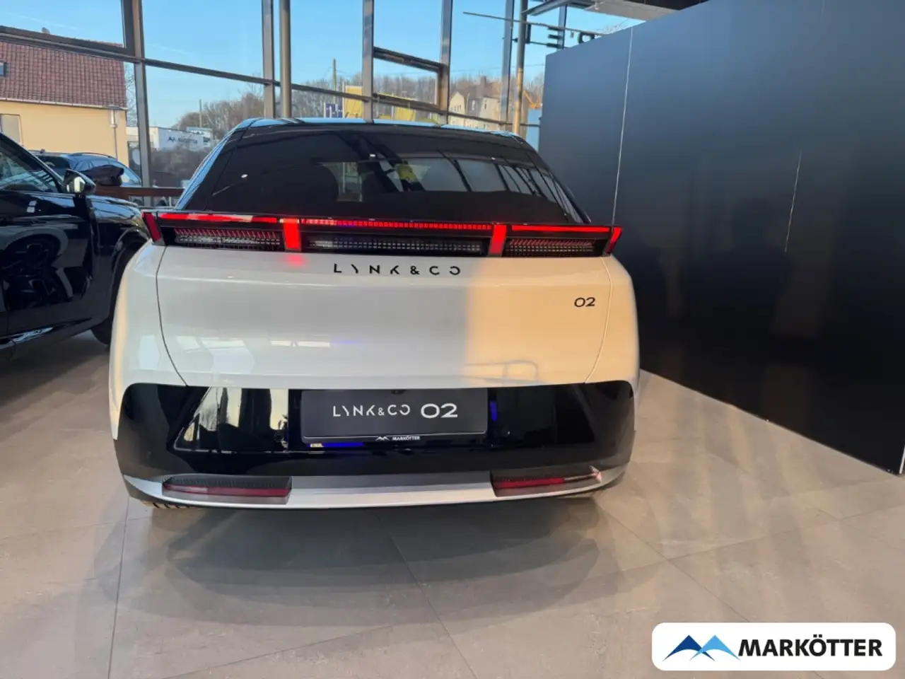 Lynk & Co 02
