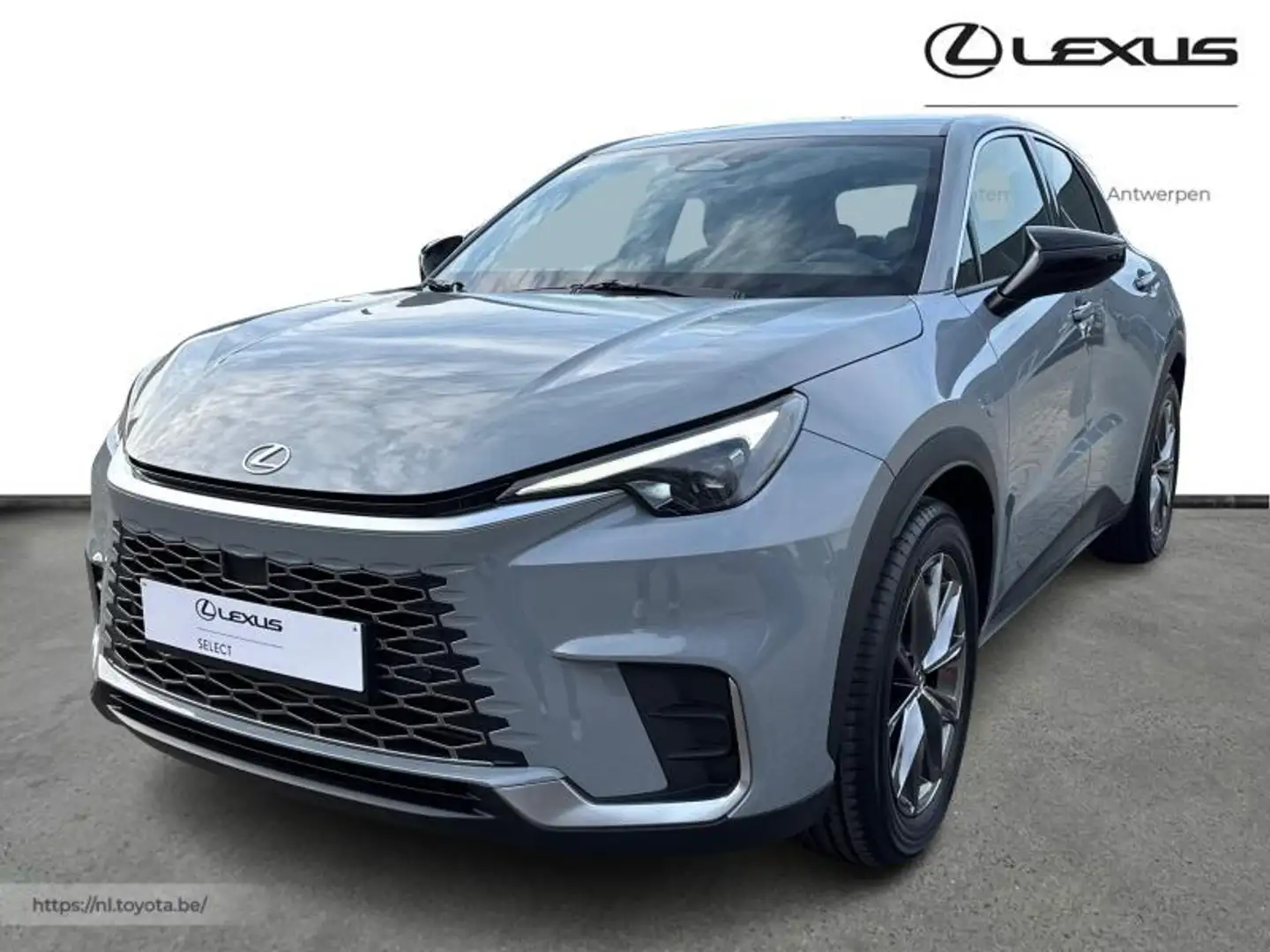 lexus lbx