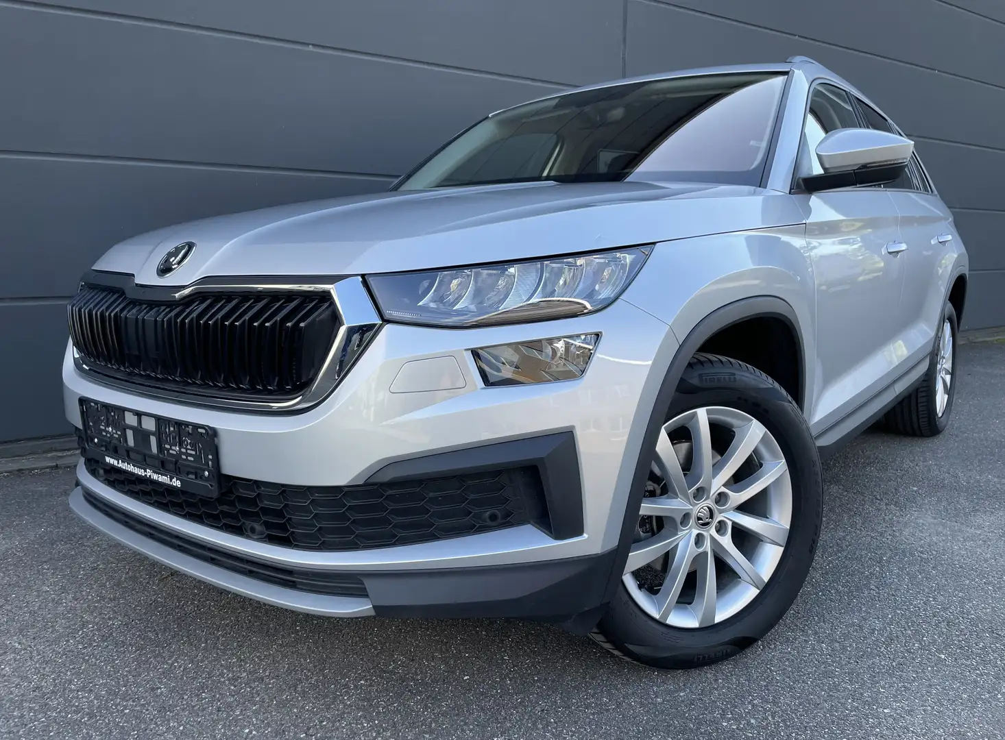 Skoda Kodiaq 1.5 TSI DSG Ambition KAMERA KESSY SHZ Virt Cockpit Silber - 2