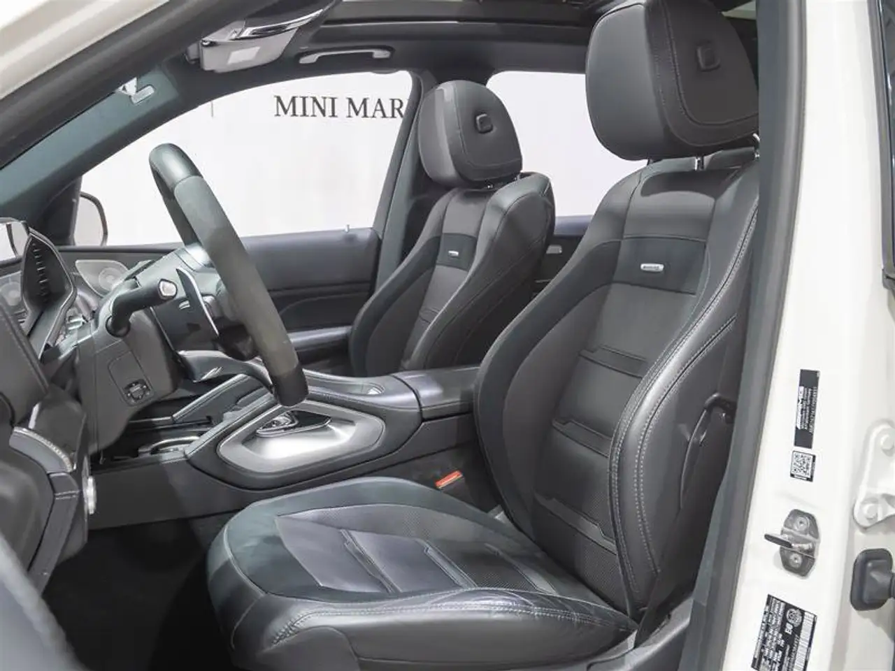 Mercedes-Benz GLE снимка Mercedes-Benz GLE