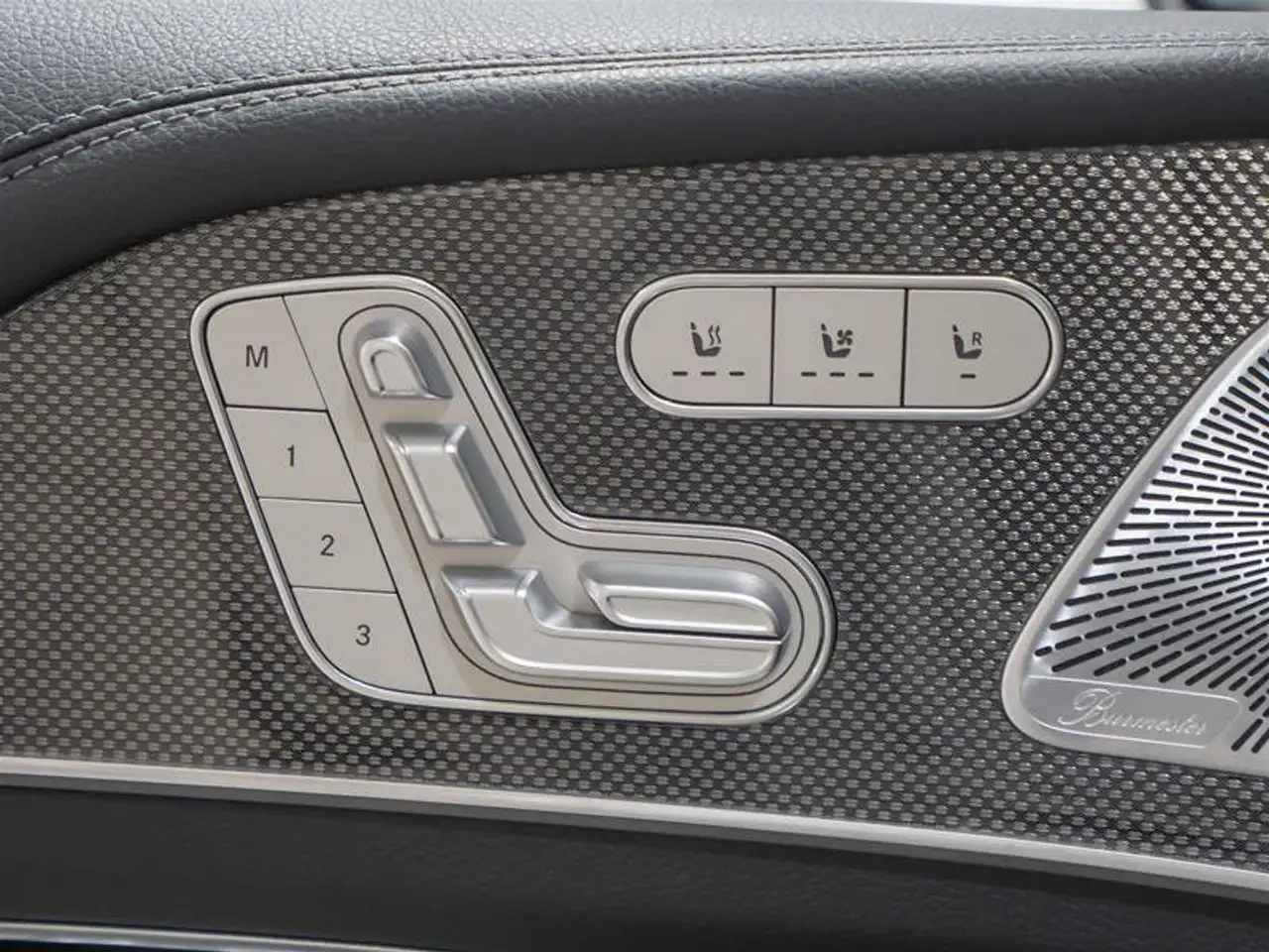 Mercedes-Benz GLE снимка Mercedes-Benz GLE