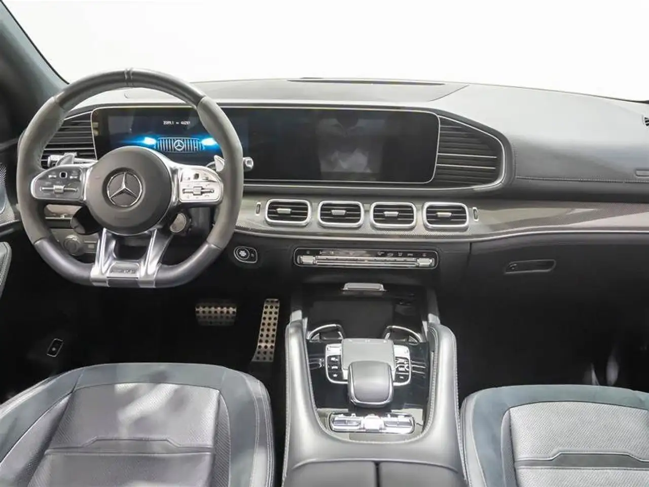 Mercedes-Benz GLE снимка Mercedes-Benz GLE