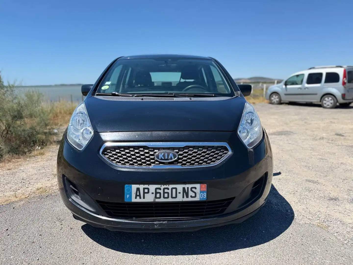 Kia Venga Venga 1.4 CRDi 90 ch Active Schwarz - 2
