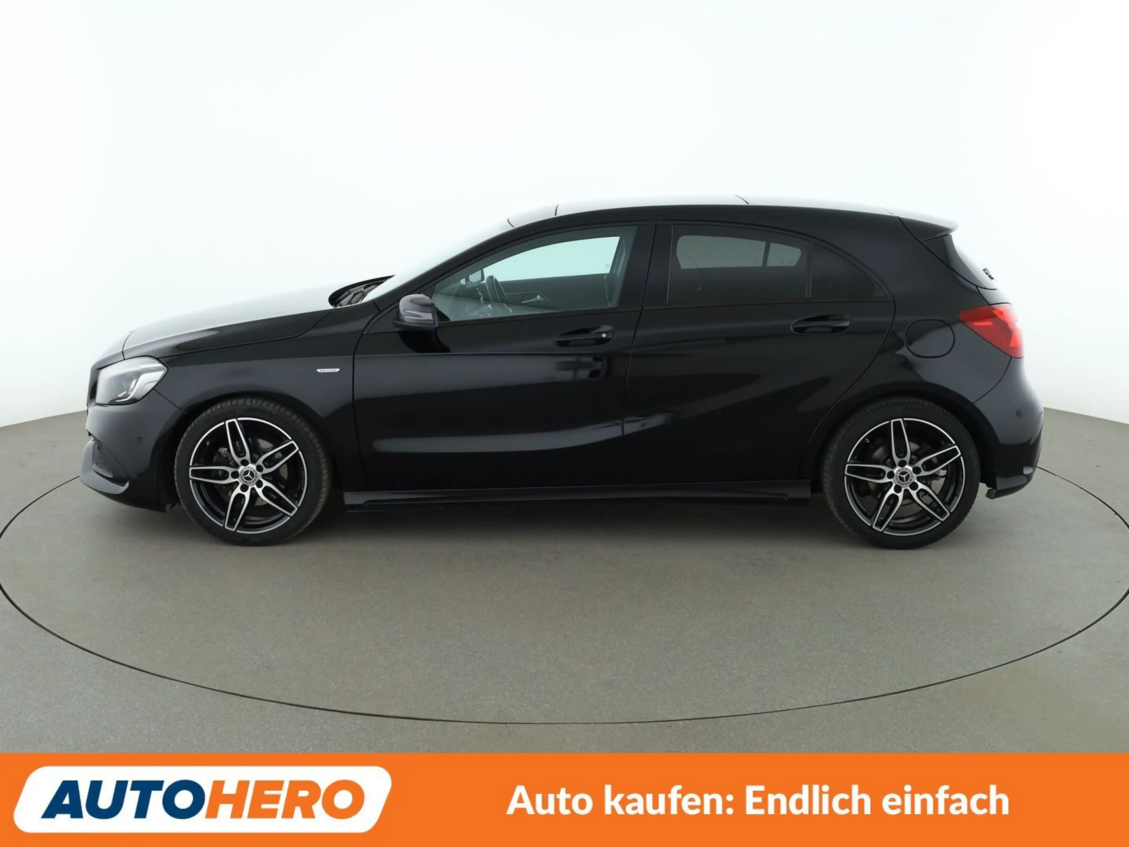 Mercedes-Benz A 200 BlueEfficiency AMG Sport Aut.*NAVI*PDC* — photo 3