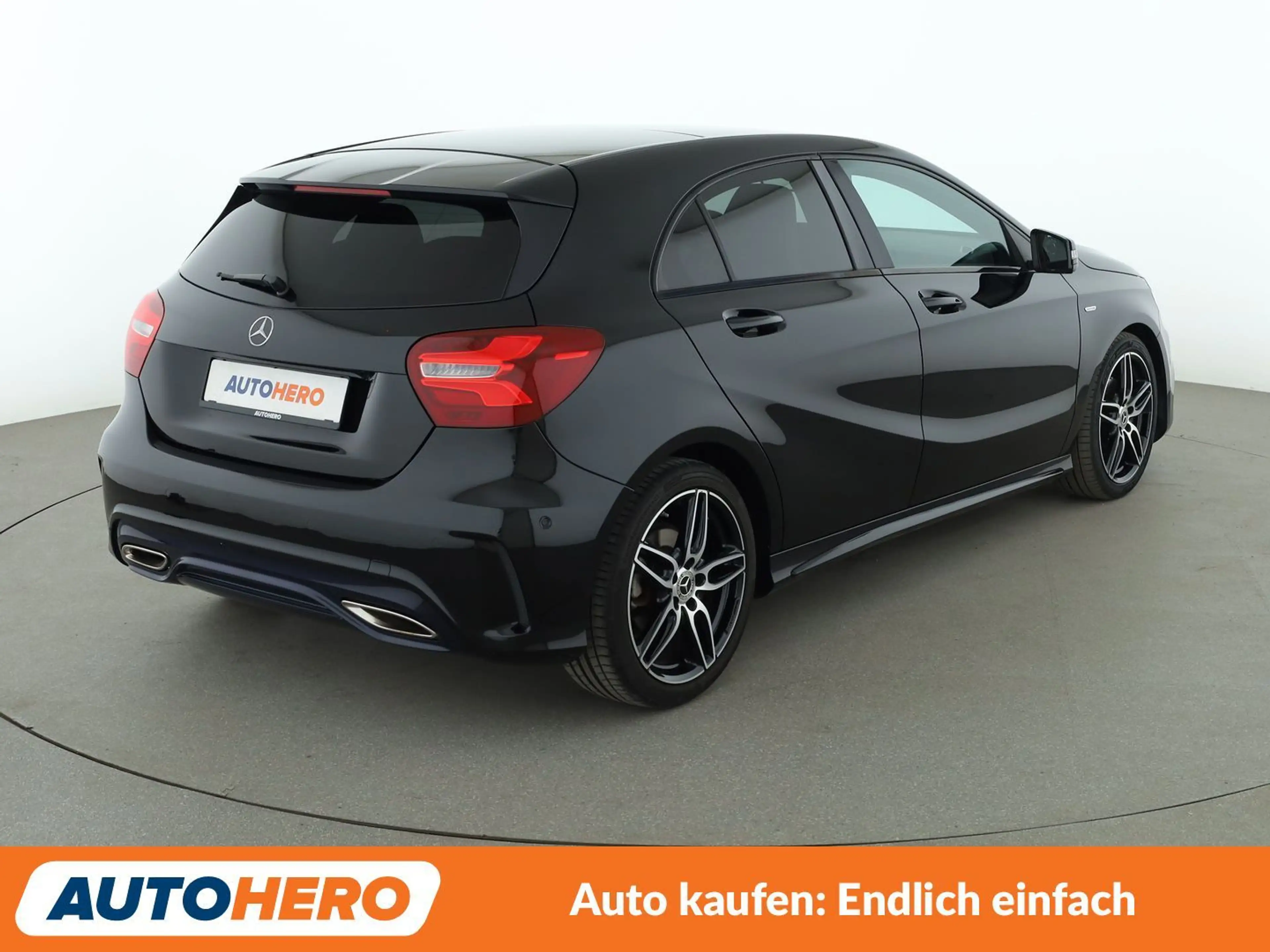 Mercedes-Benz A 200 BlueEfficiency AMG Sport Aut.*NAVI*PDC* — photo 6