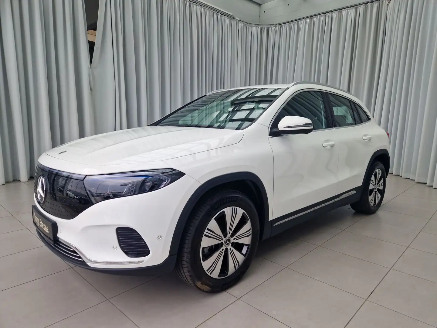 Mercedes-Benz EQA 250 + 2xKlima 360 AUT Kam. KlimaA LED LM PDC Weiß - 2