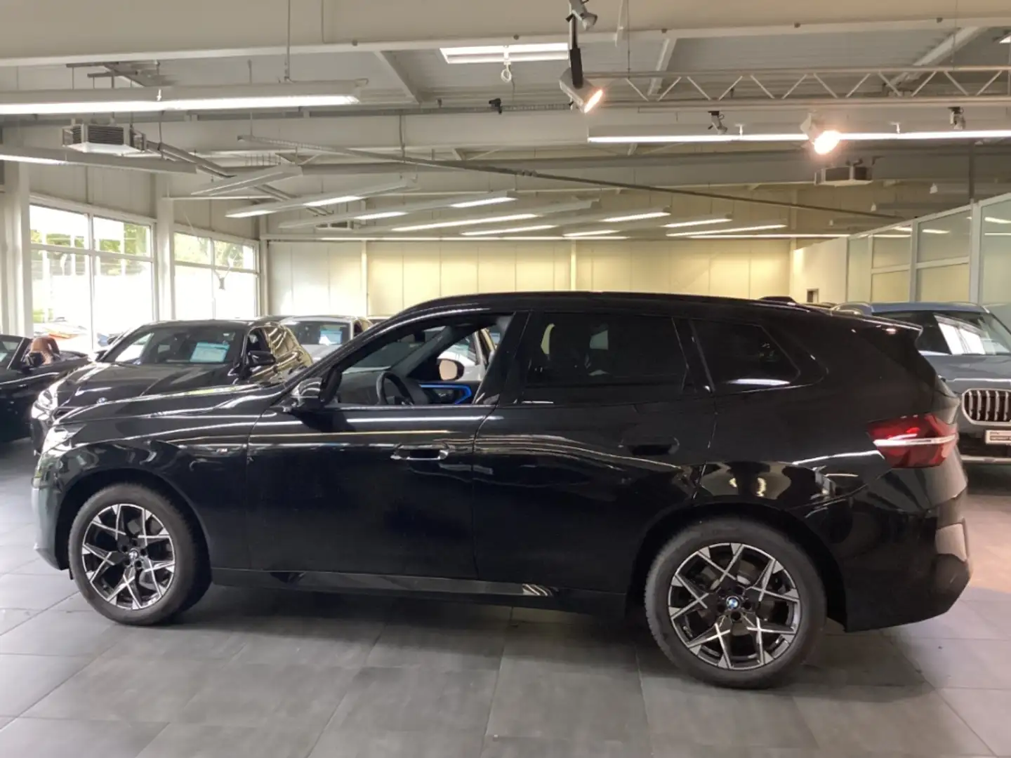 BMW X3 20d xDr. M Sport AHK Pano Sitzbelüftung Comf.+Prof Schwarz - 2