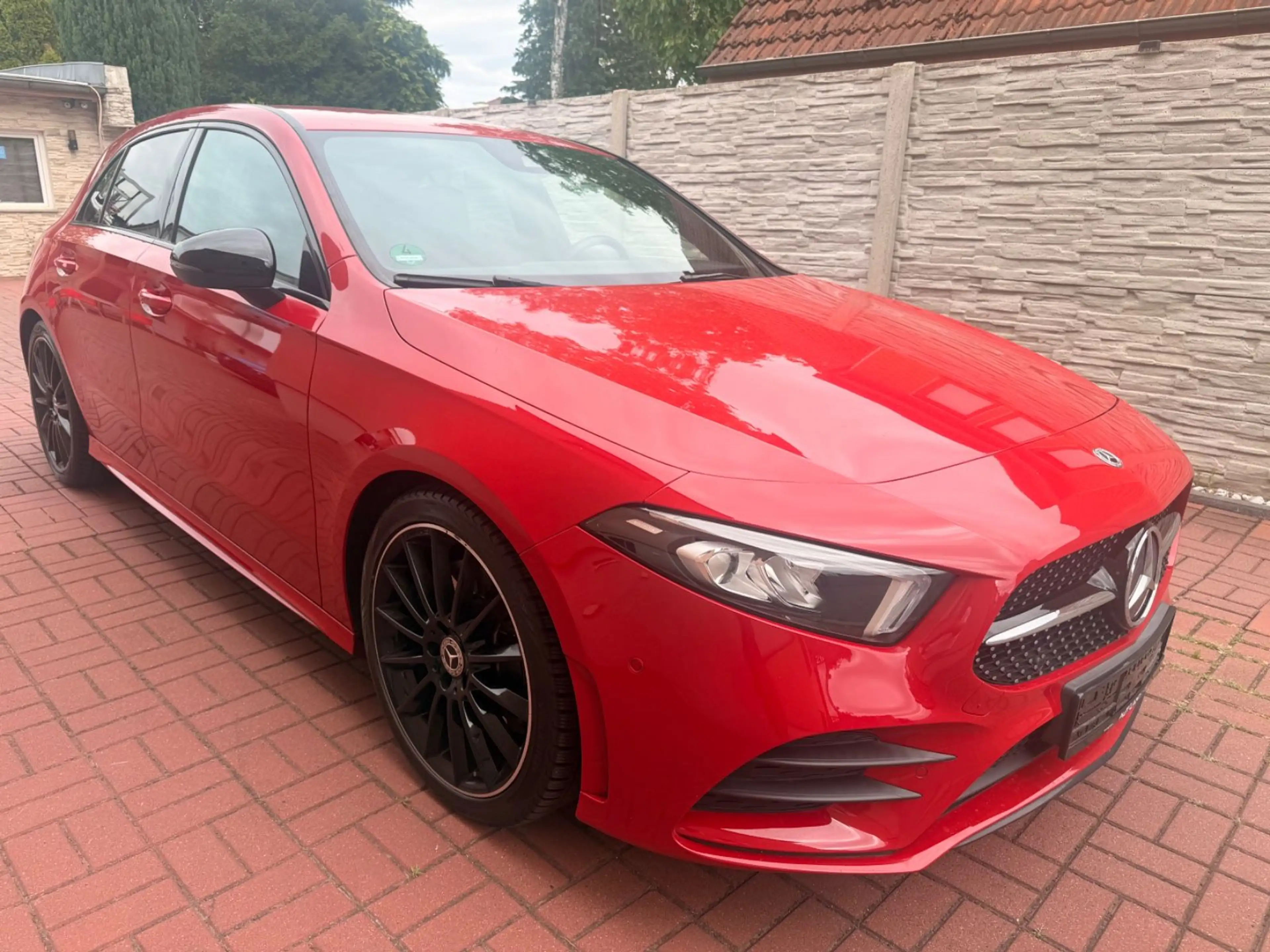 Mercedes-Benz A 250 AMG LINE+AUT+KAMERA+LED+NAVI — photo 3