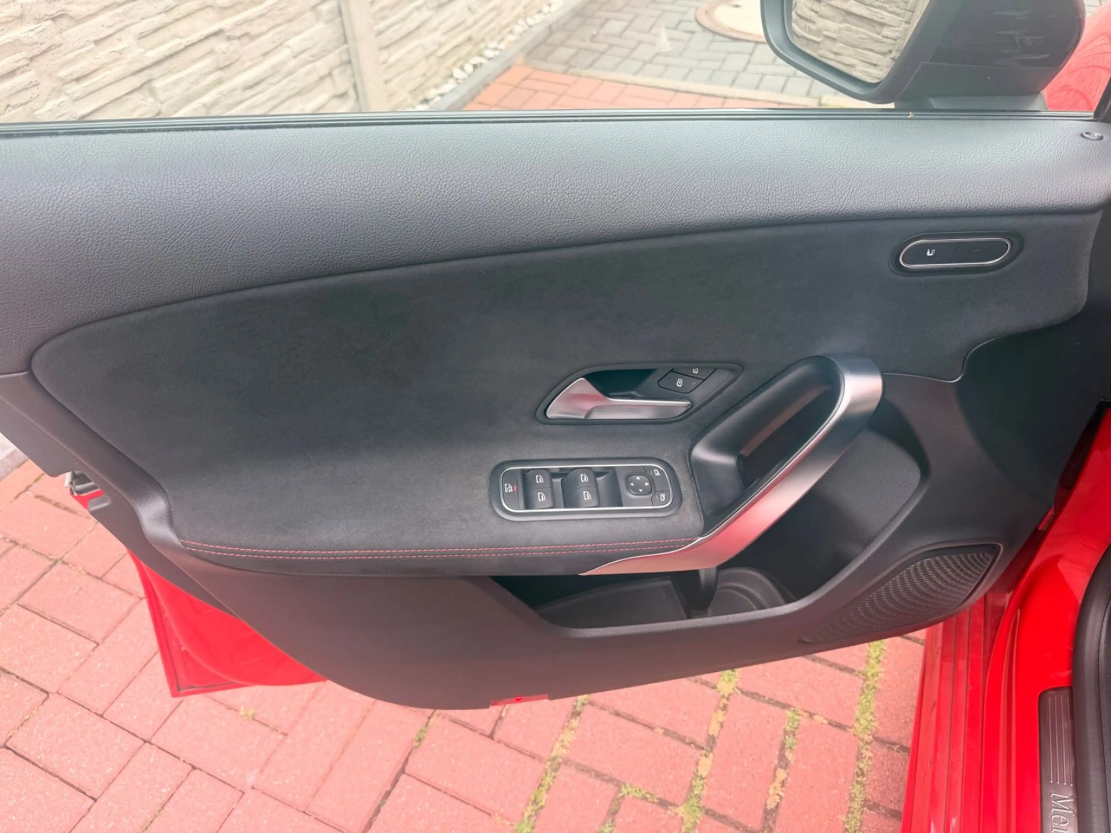Mercedes-Benz A 250 AMG LINE+AUT+KAMERA+LED+NAVI — photo 15